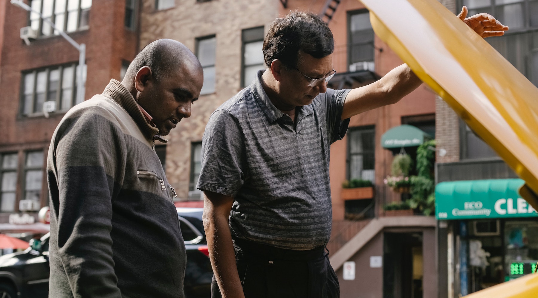 6 Signs That Your Beloved Ride Needs OEM Car Parts