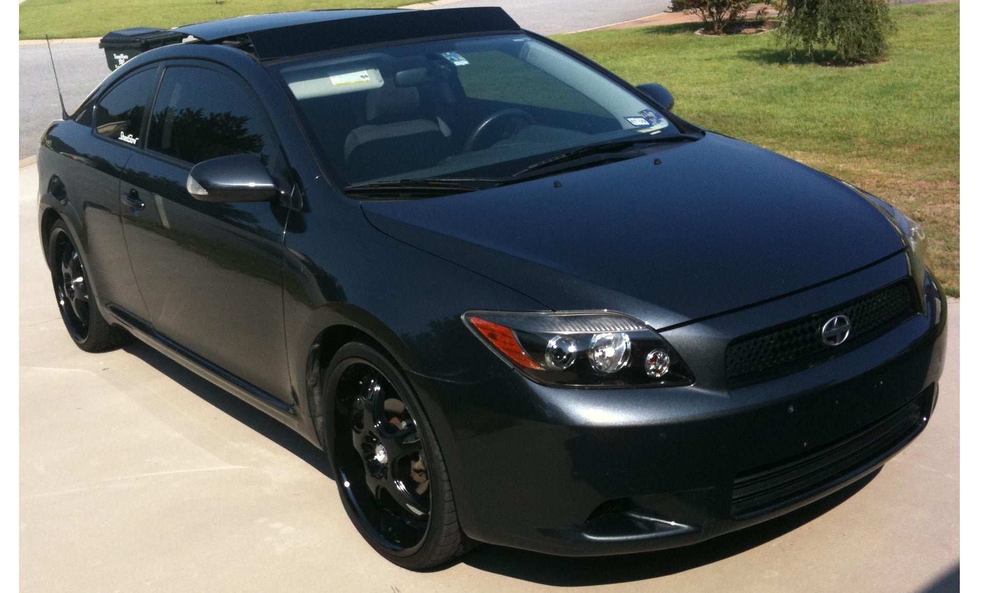 2005 - 2010, 2011-2016 Scion TC Front Panoramic Glass