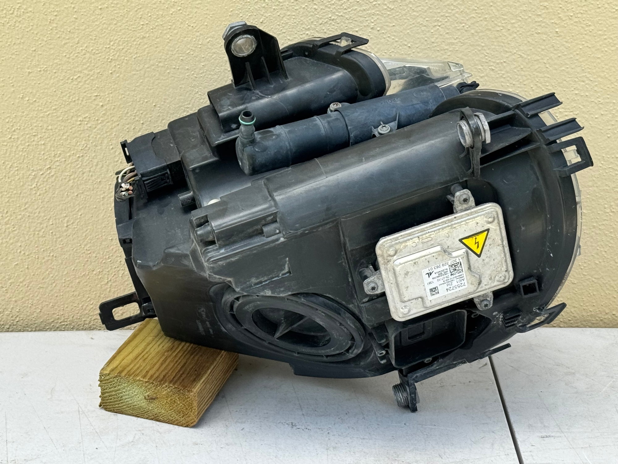 07-15 Mini Cooper R55 R56 R57 R58 R59 Bi-Xenon HID Headlight Assembly OEM LH