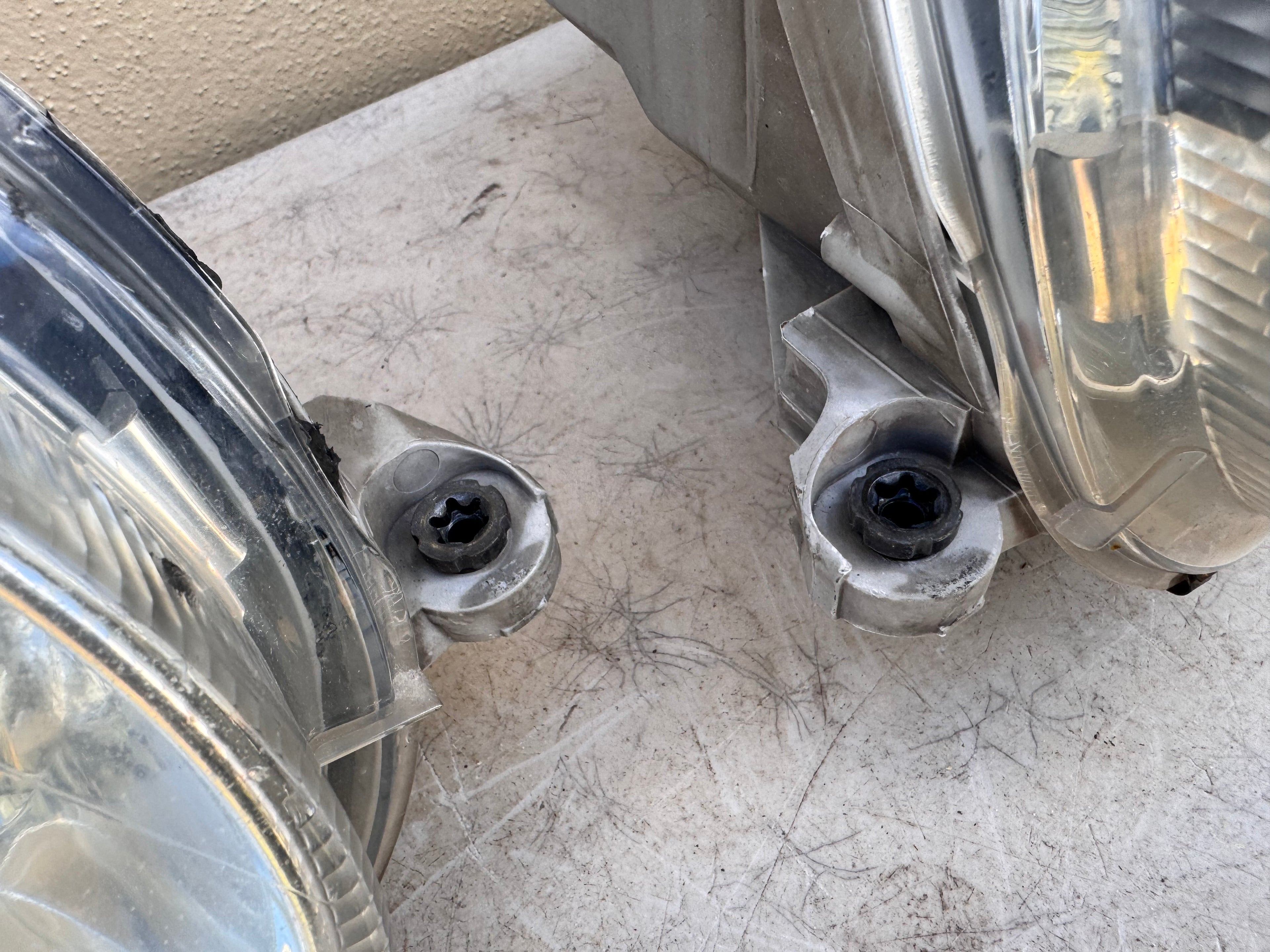 2003-2007 Mercedes W203 C230 C280 Bi-Xenon HID Headlight Assembly OEM Pair