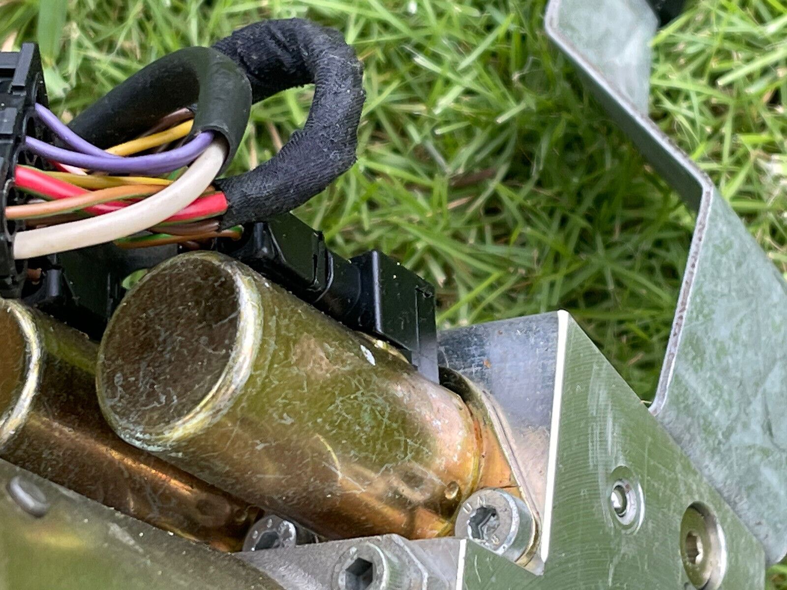 97-04 Mercedes-Benz R170 SLK320 SLK32 SLK230 Convertible Top Pump Motor OEM