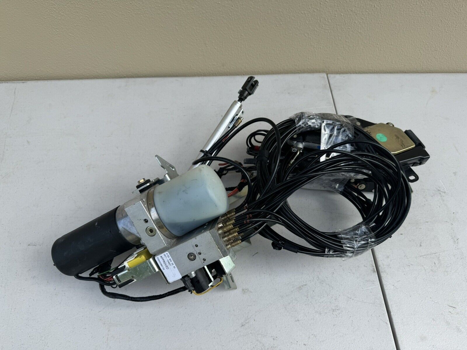 04-08 Chrysler Crossfire Convertible Pump Motor Cylinders and Lines Complete