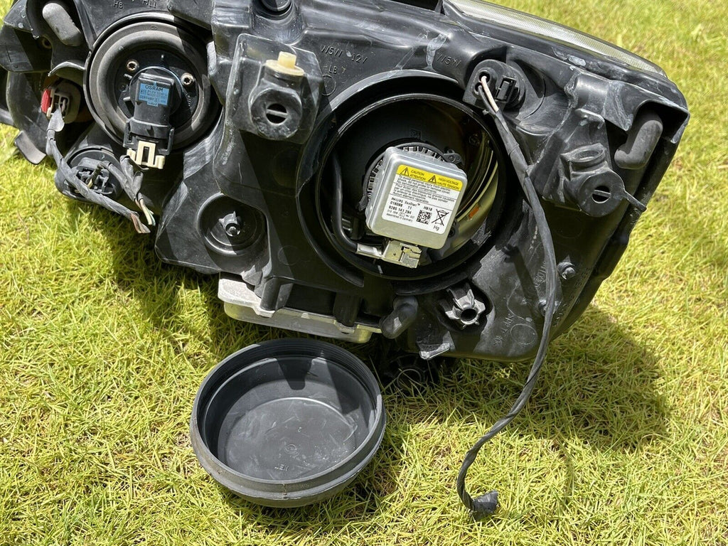 Chrysler Town and Country Headlight | rightchoiceautoparts