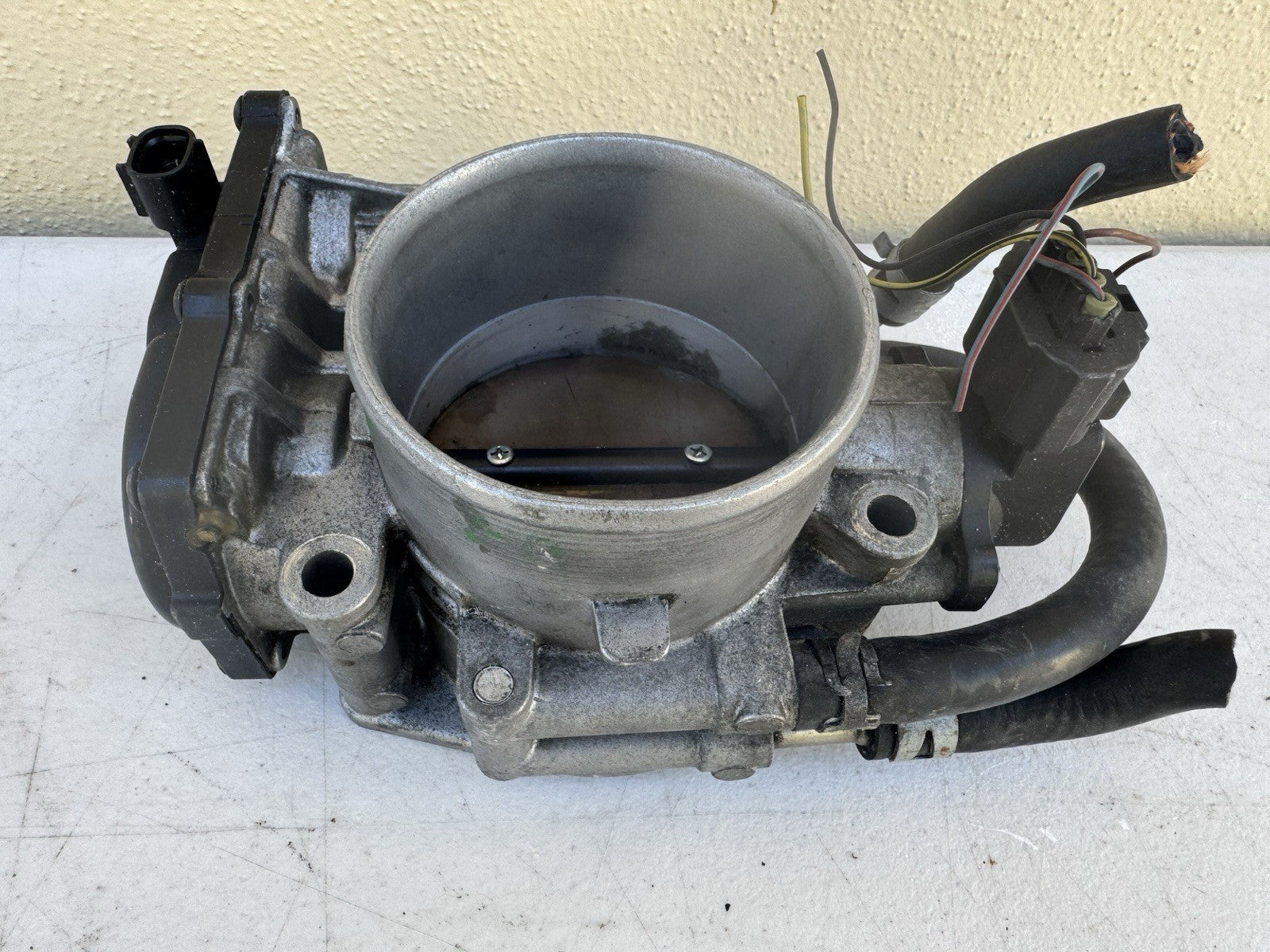 02-05 Lexus SC430 Genuine OEM V8 4.3L Throttle Body GS400 LS430