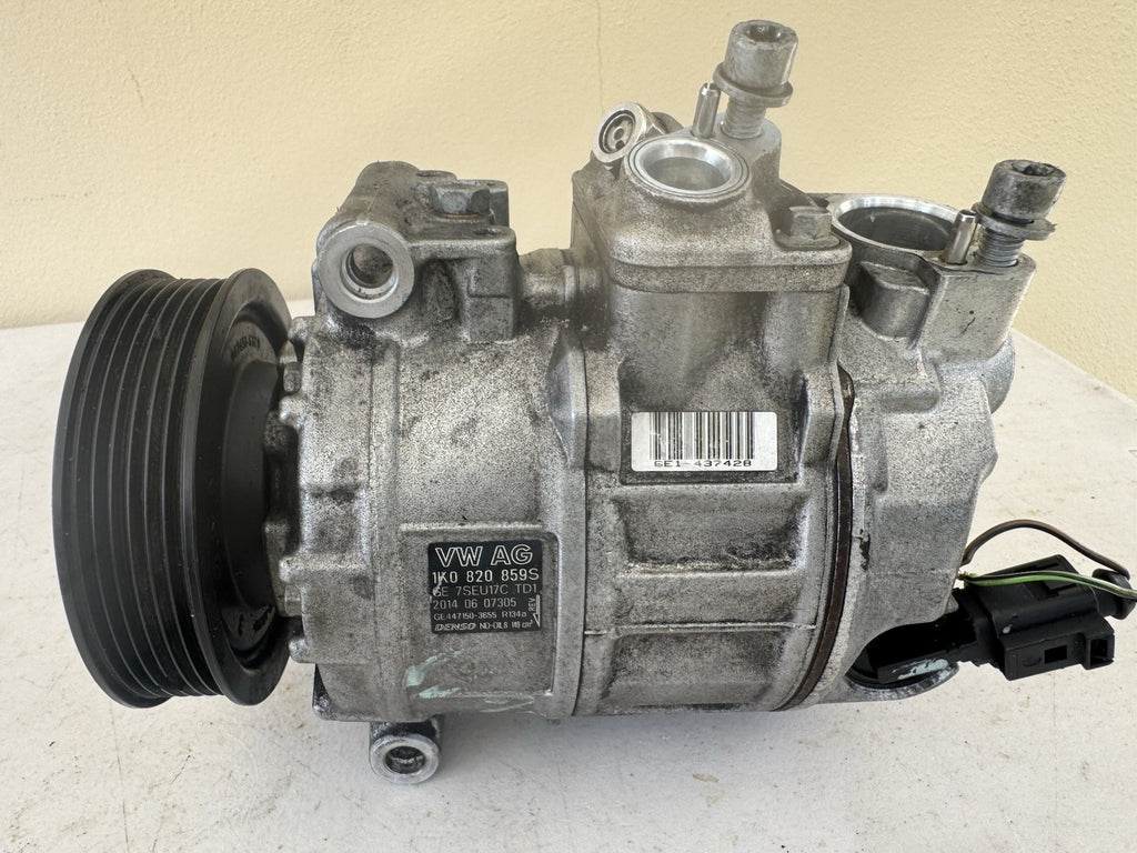 VW Volkswagen Air Con Compressor Pump 1K0 820 859 F OEM 1K0820859F