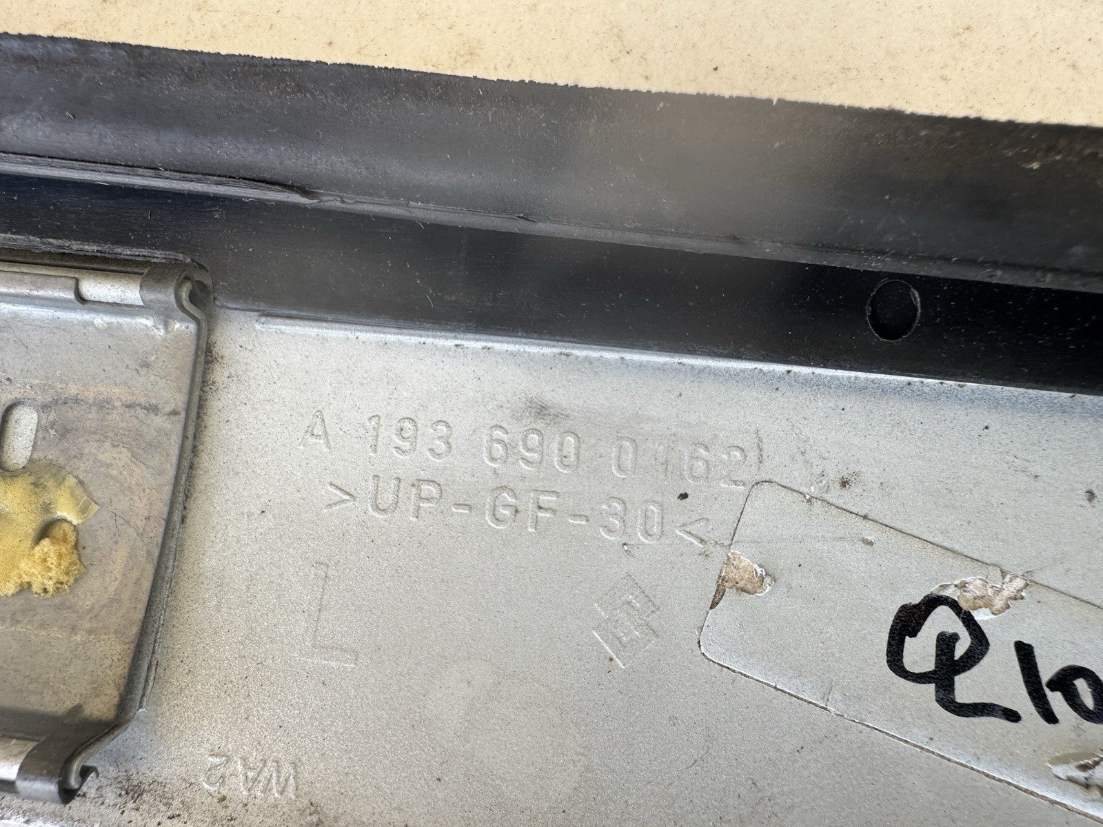 04-08 Chrysler Crossfire Windshield Trim Set OEM