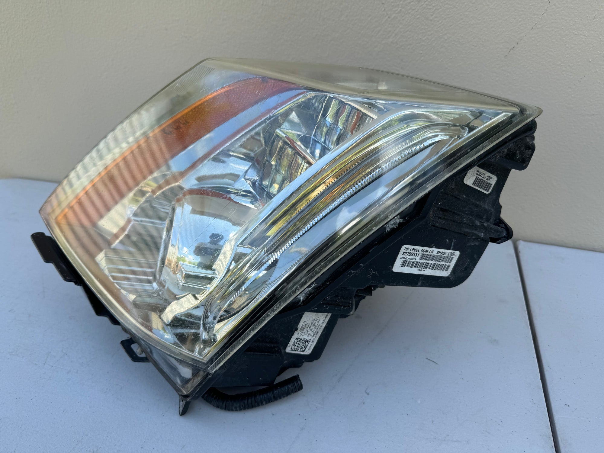 2008-2014 Cadillac CTS Left LH Xenon HID Headlight Assembly OEM on a white surface with a light gray background