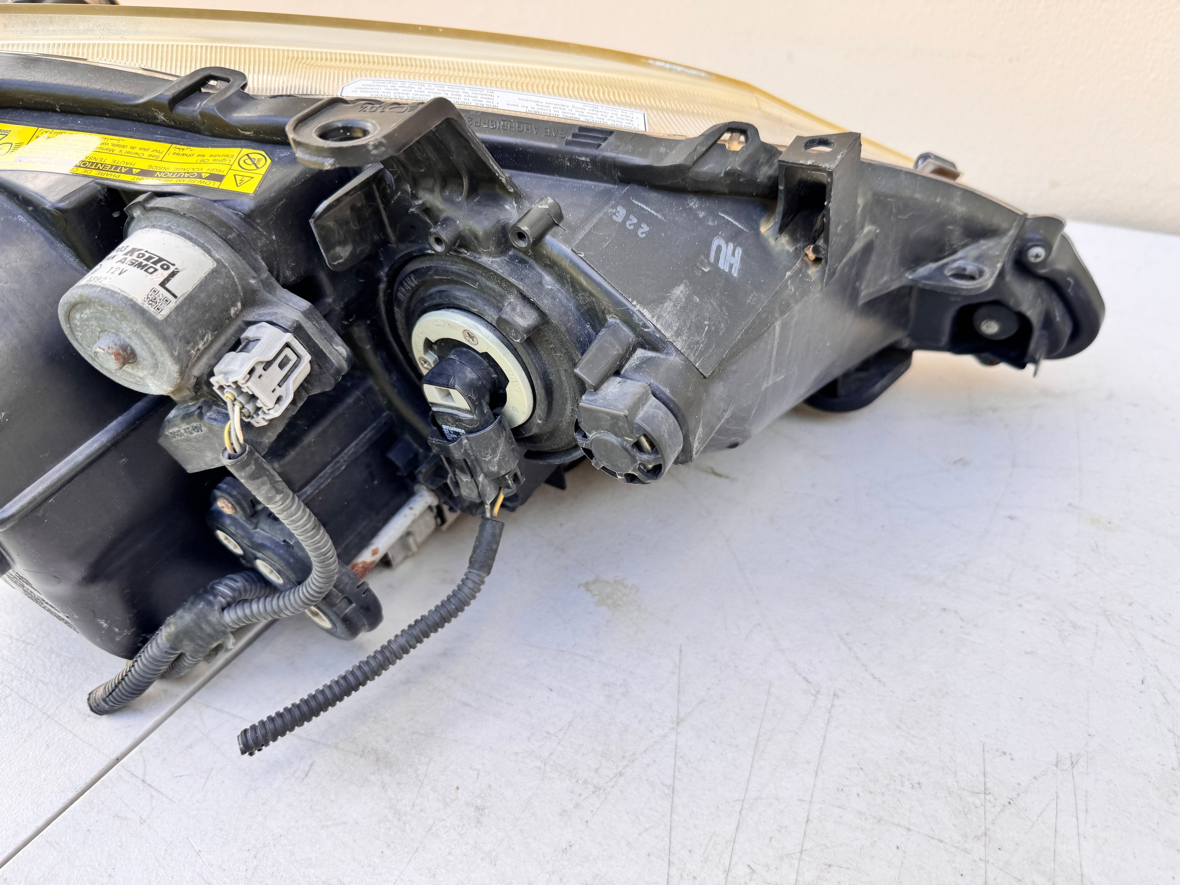 2010-2012 Lexus ES350 Xenon HID Headlight Assembly OEM LH+RH Pair