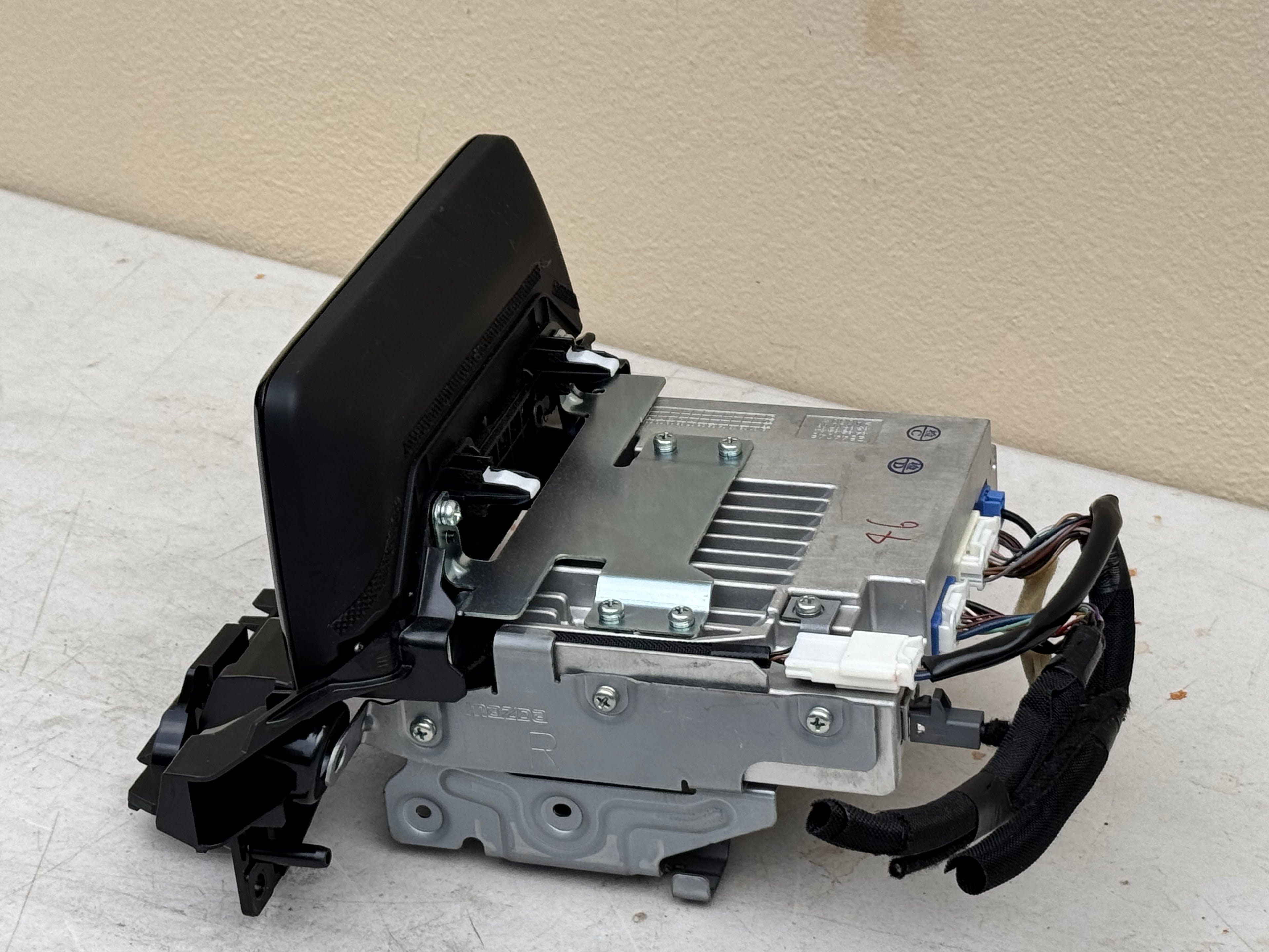 2017-2020 MAZDA CX-5 Navigation Radio Receiver Unit Display OEM