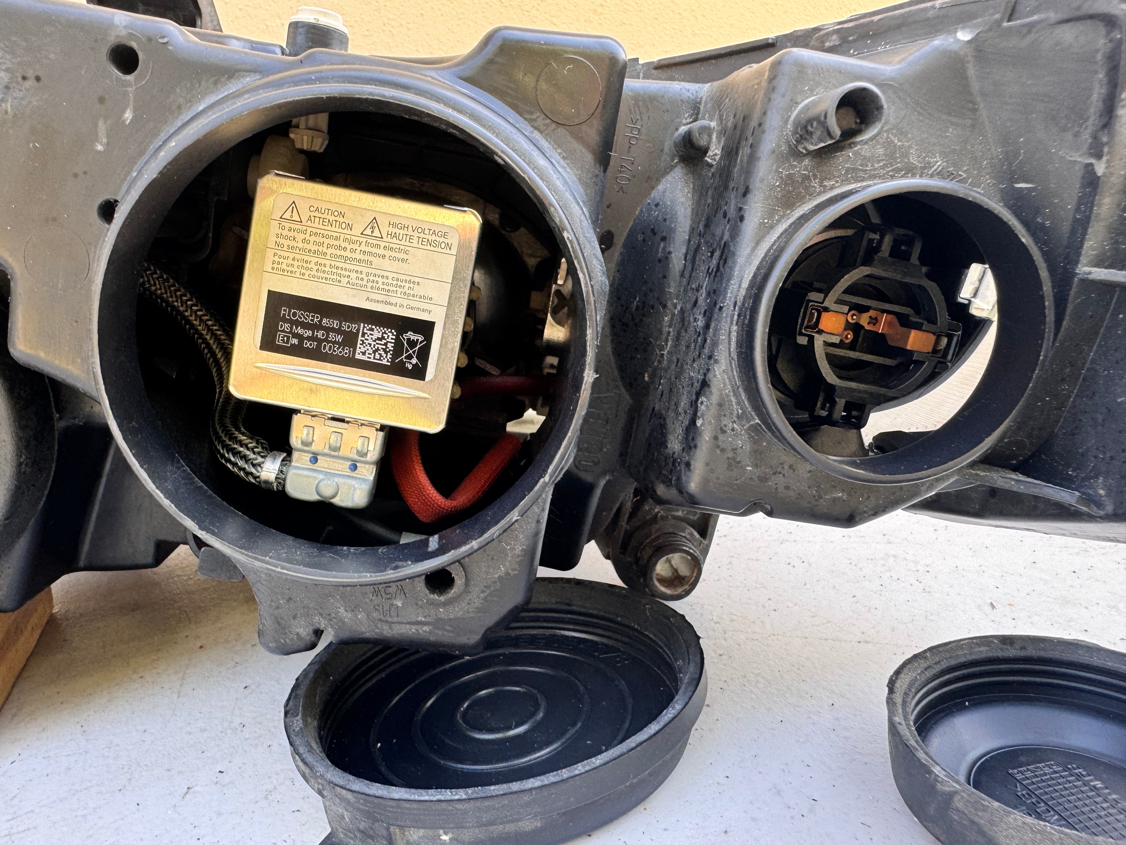 2006–2009 Saab 9-5 Xenon HID Headlight RH OEM 12762515