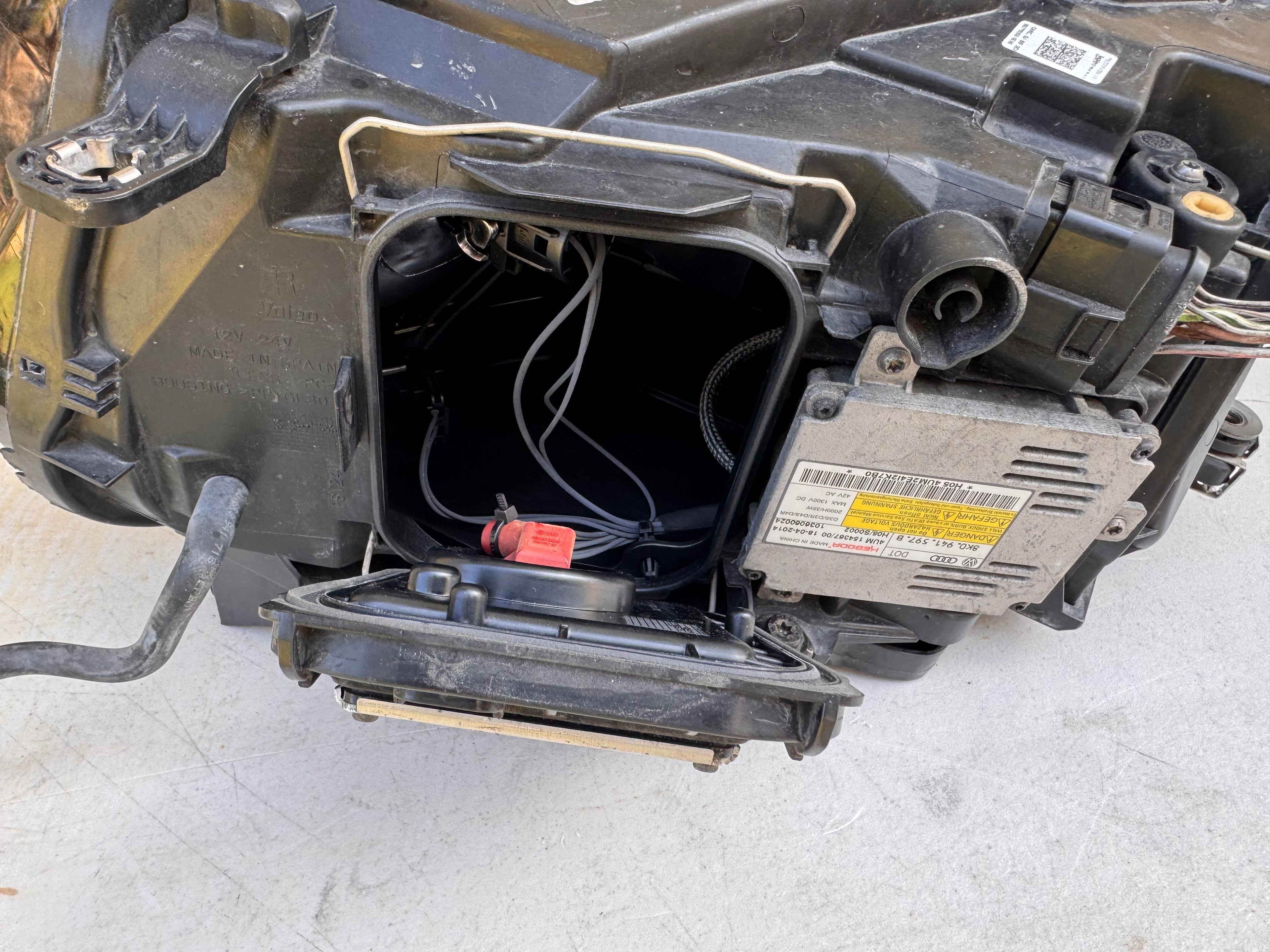 2013-2017 Audi Q5 Right Side HID Headlight Assembly OEM 8R0941006E
