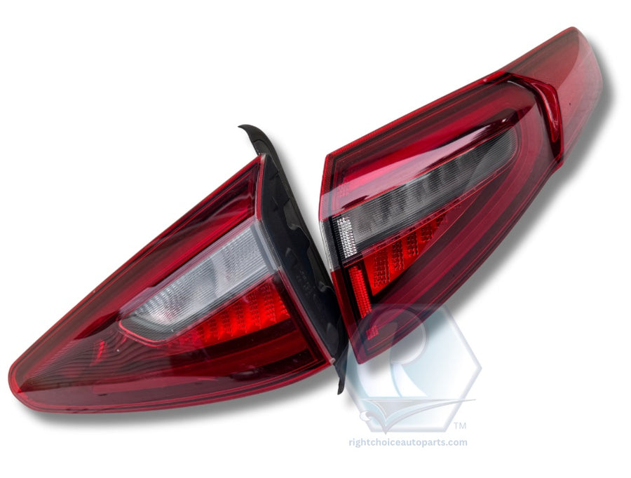 2017-2023 Alfa Romeo Stelvio Right Rear Inner + Outer Tail Light Taillight OEM