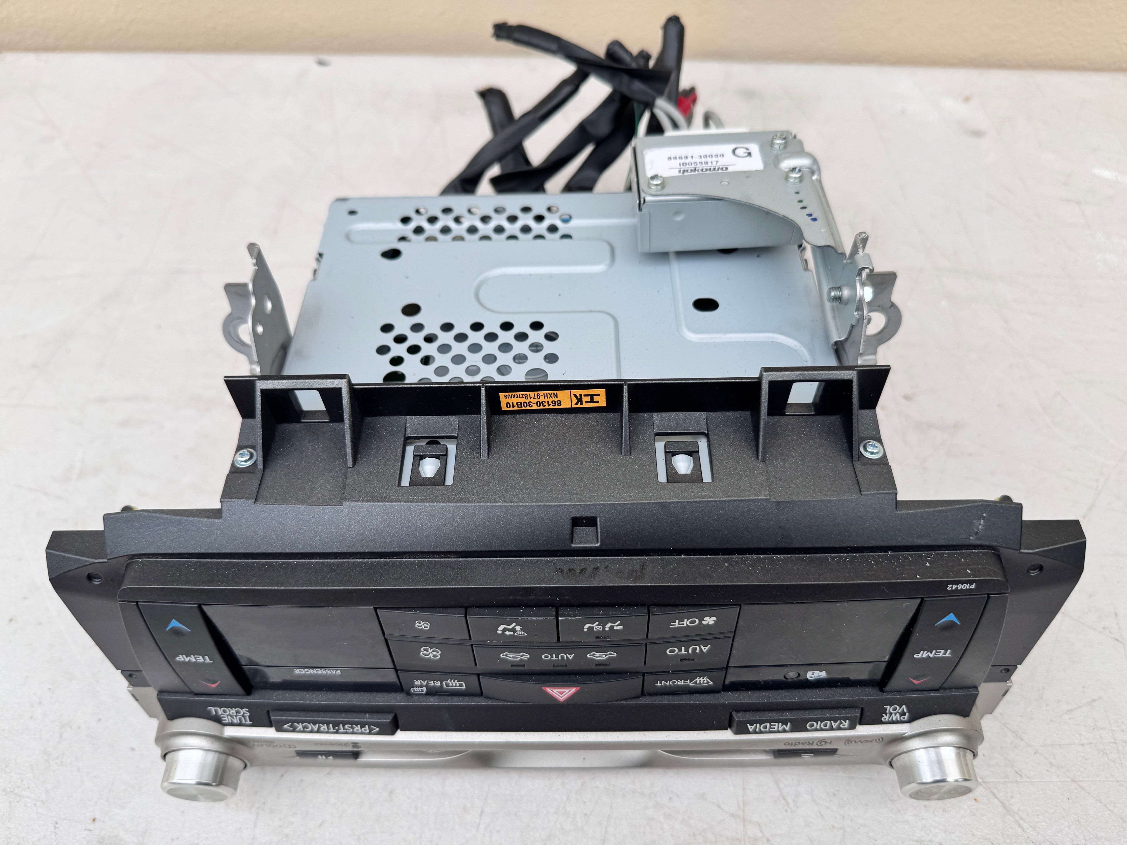 2013-2015 LEXUS GS350 Gracenote OEM XM HD Radio Climate Control 86130-30B10