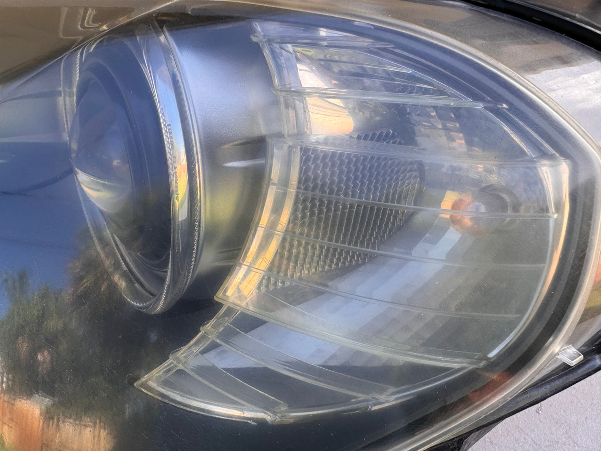 2007–2010 BMW X5 (E70) Adaptive Bi-Xenon Headlight Assembly PAIR Passenger Side OEM 7158938