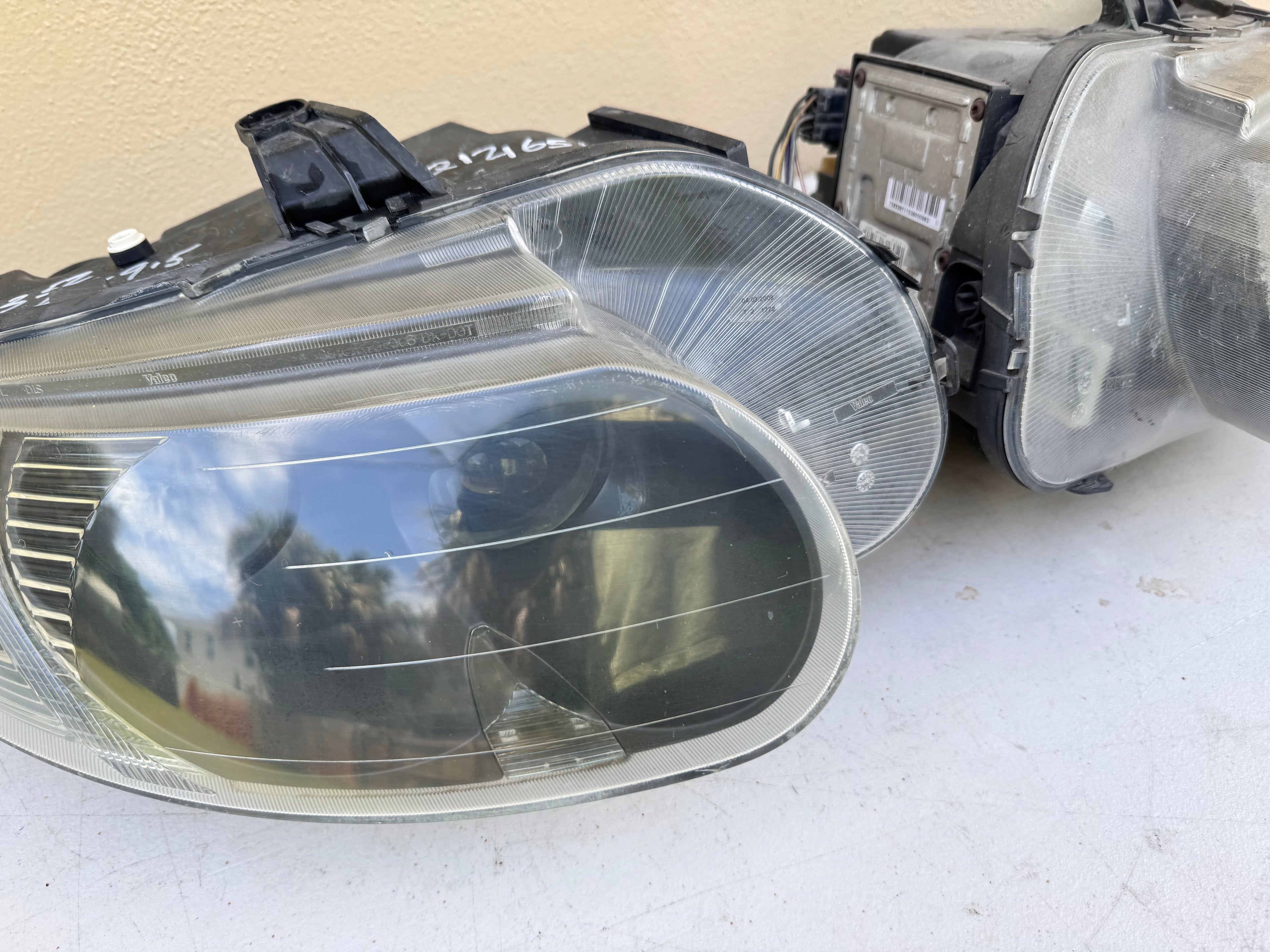 2006–2009 Saab 9-5 Xenon HID Headlight RH OEM 12762515