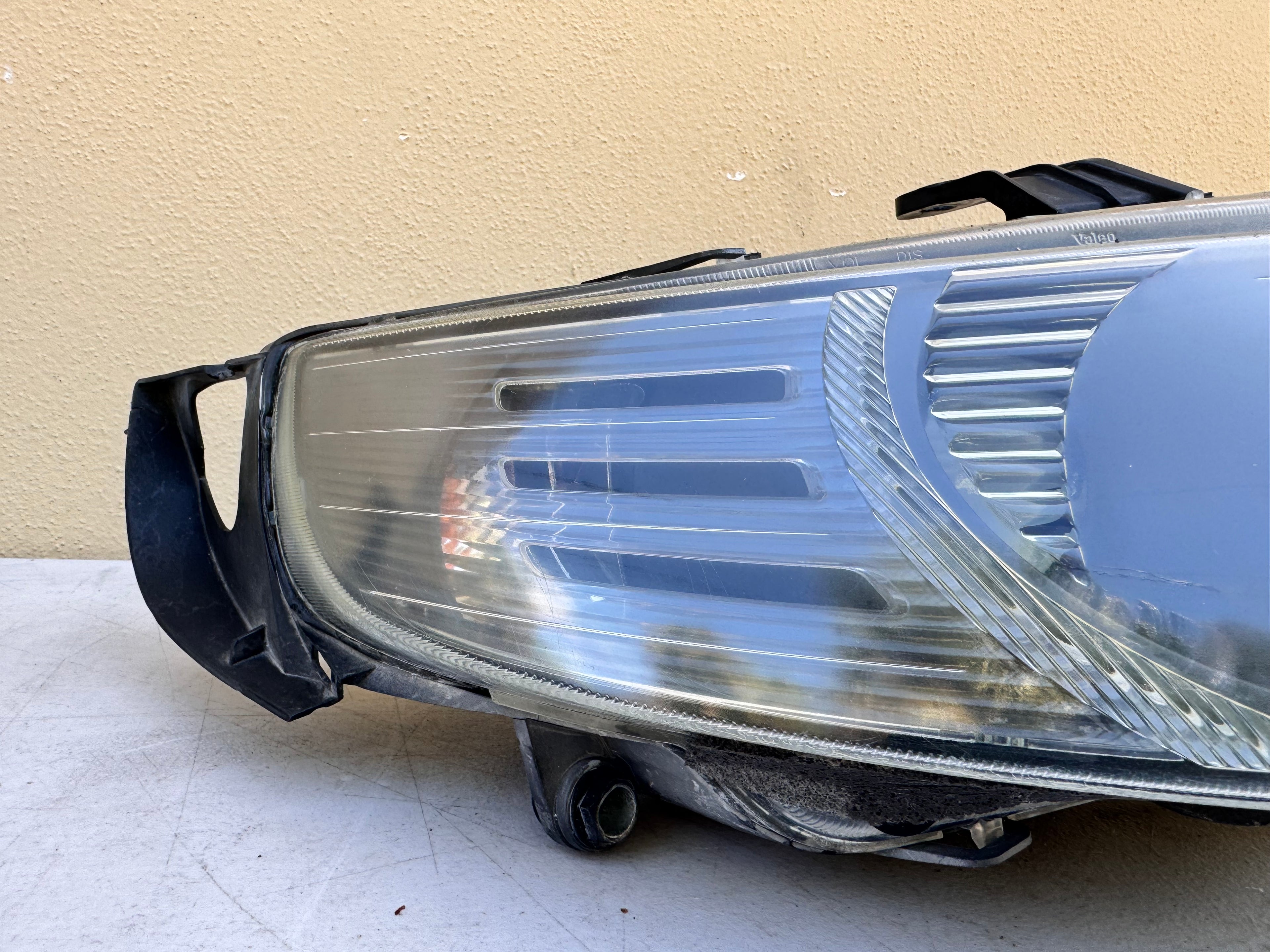 2006–2009 Saab 9-5 Xenon HID Headlight RH OEM 12762515