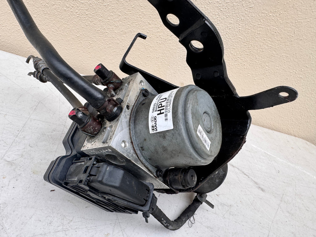 2011-2013 Kia Optima Hybrid ABS pump Antilock Brake 58620-4U001
