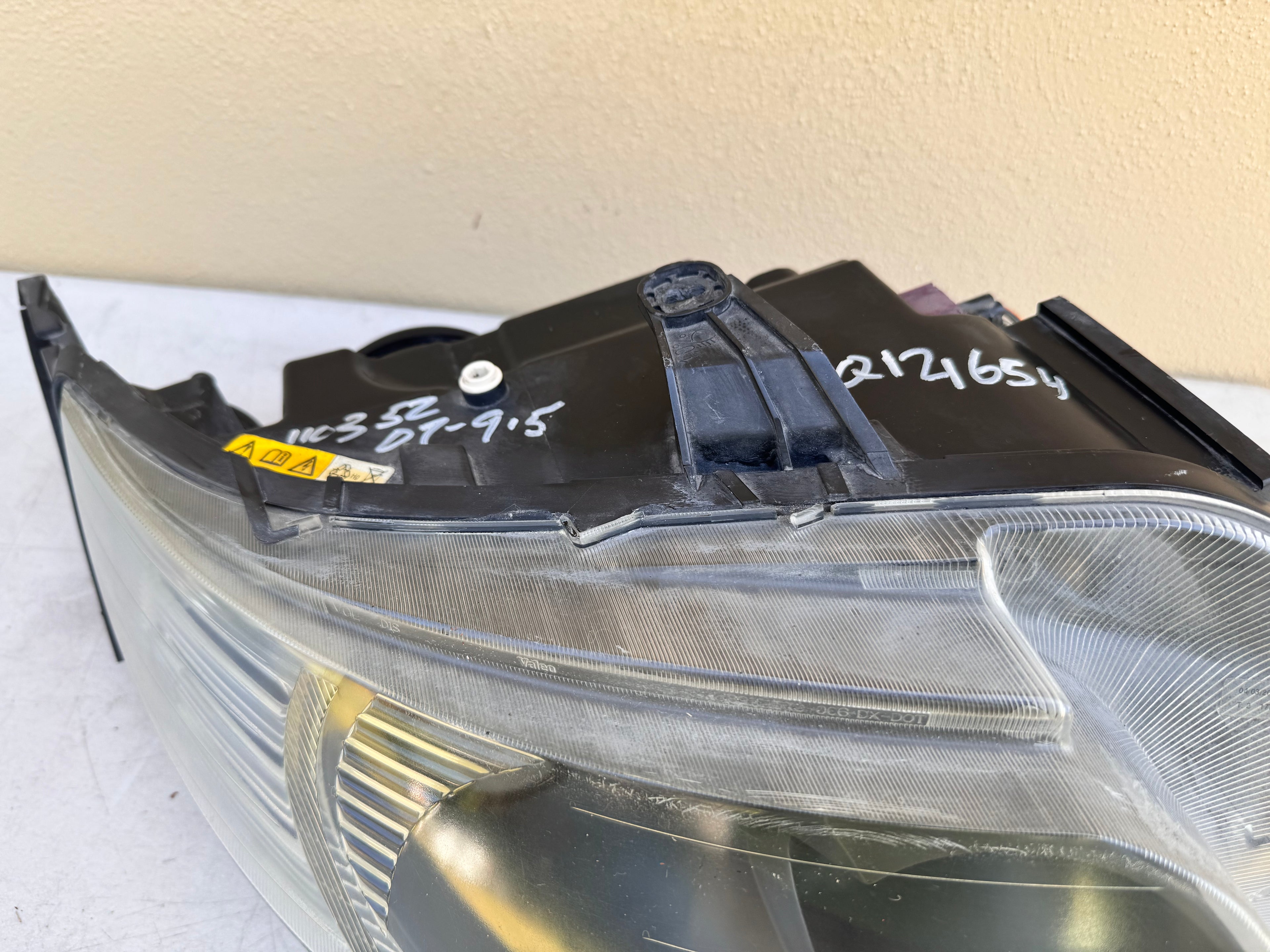 2006–2009 Saab 9-5 Xenon HID Headlight RH OEM 12762515