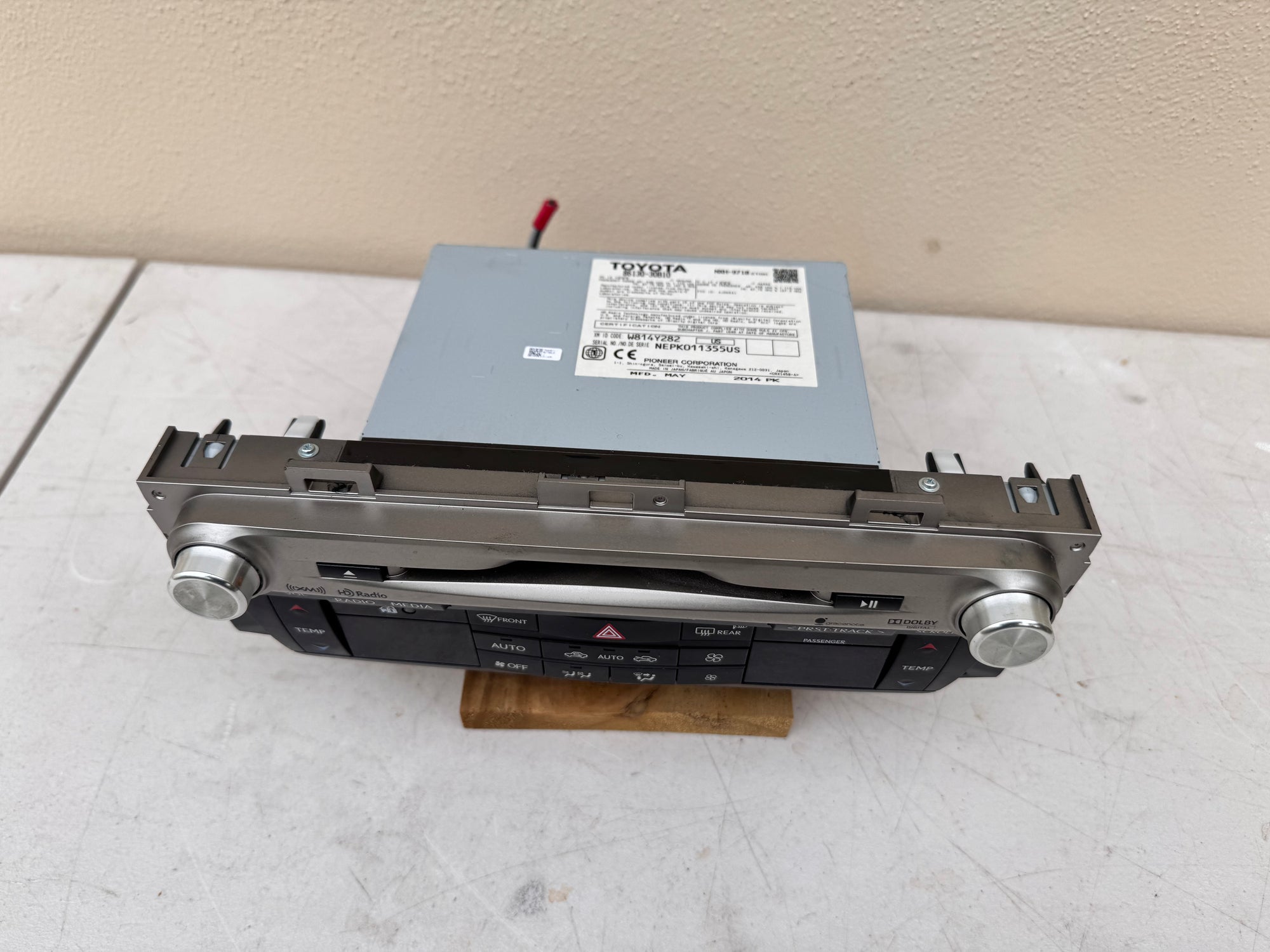 2013-2015 LEXUS GS350 Gracenote OEM XM HD Radio Climate Control 86130-30B10