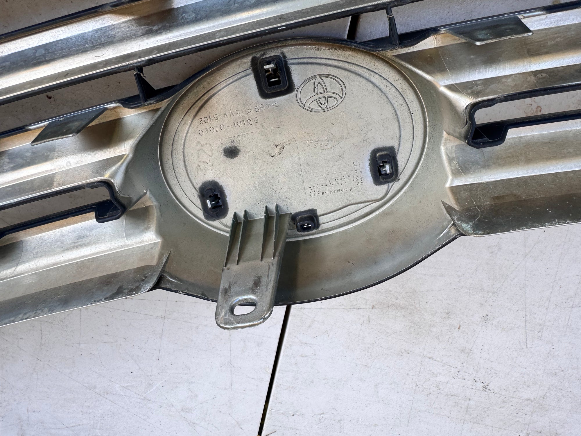 2011 2012 Toyota Avalon Xenon Headlight HID LH RH Pair Headlamp w/Grille OEM