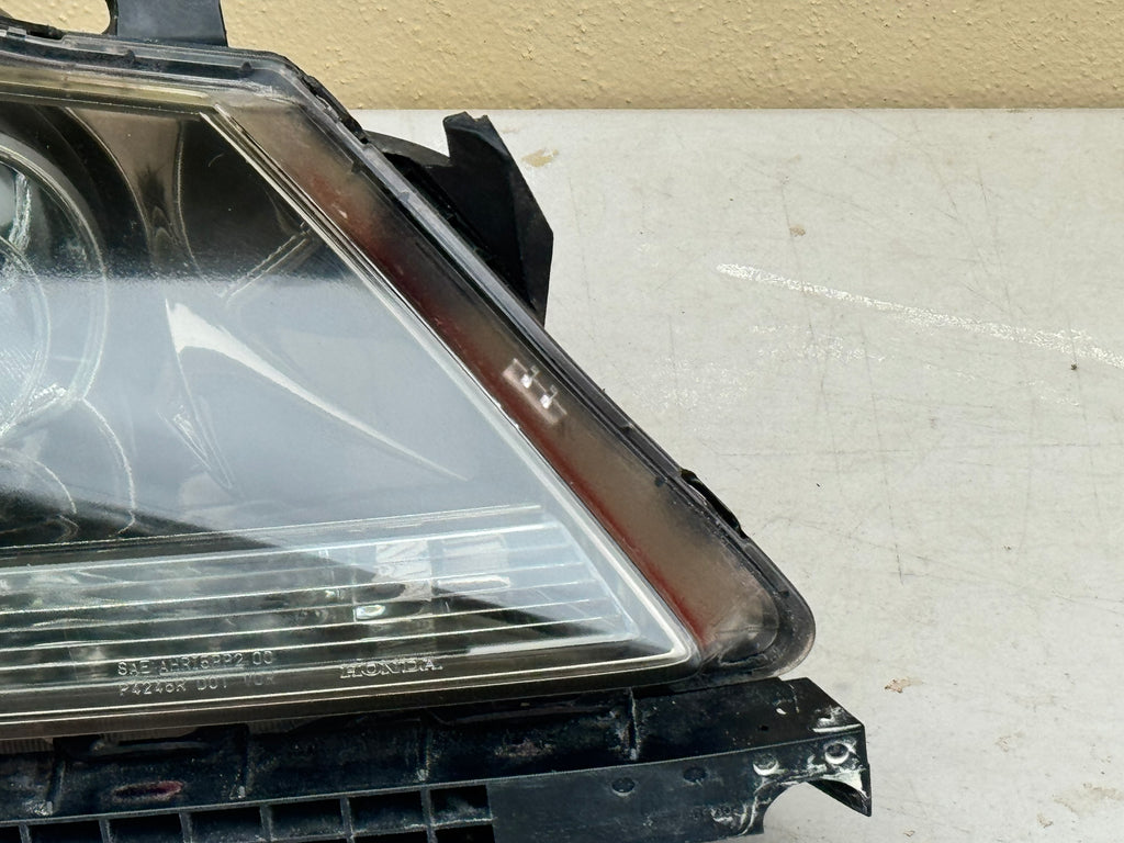 2005-2008 Acura RL Xenon HID OEM Headlight Assembly RH