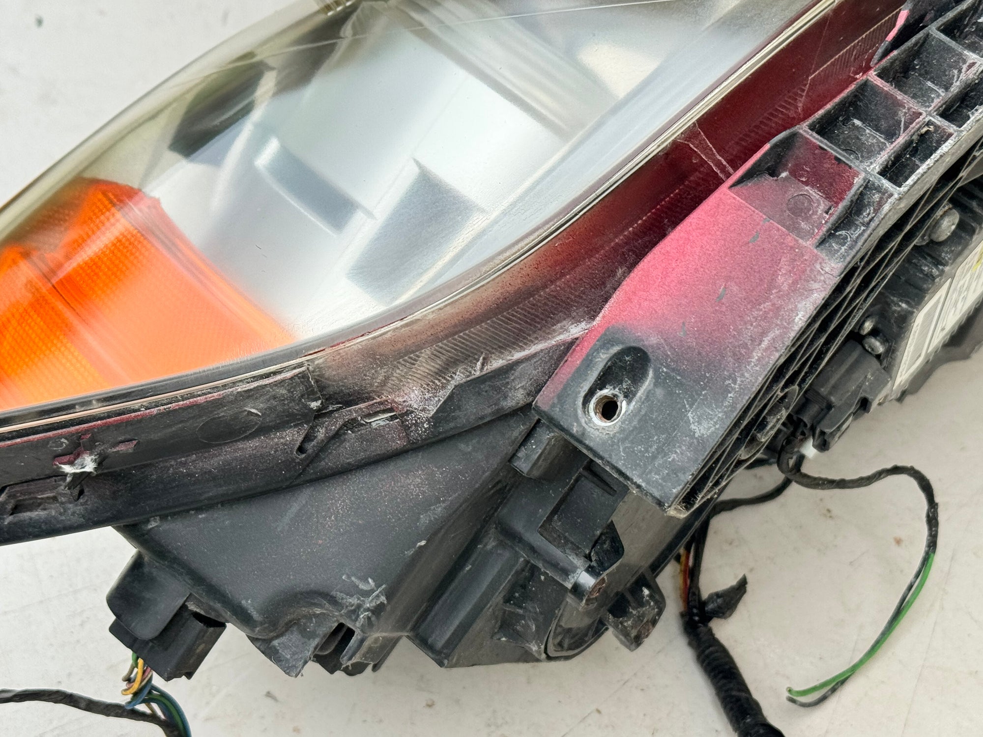 2005-2008 Acura RL Xenon HID OEM Headlight Assembly RH