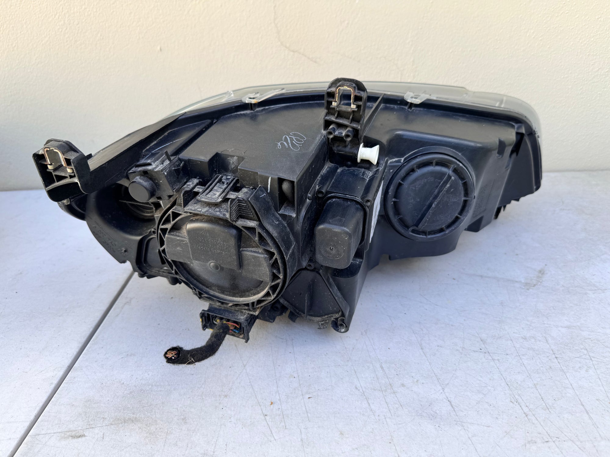 2008–2014 BMW X6 Xenon Headlight Assembly LH – OEM