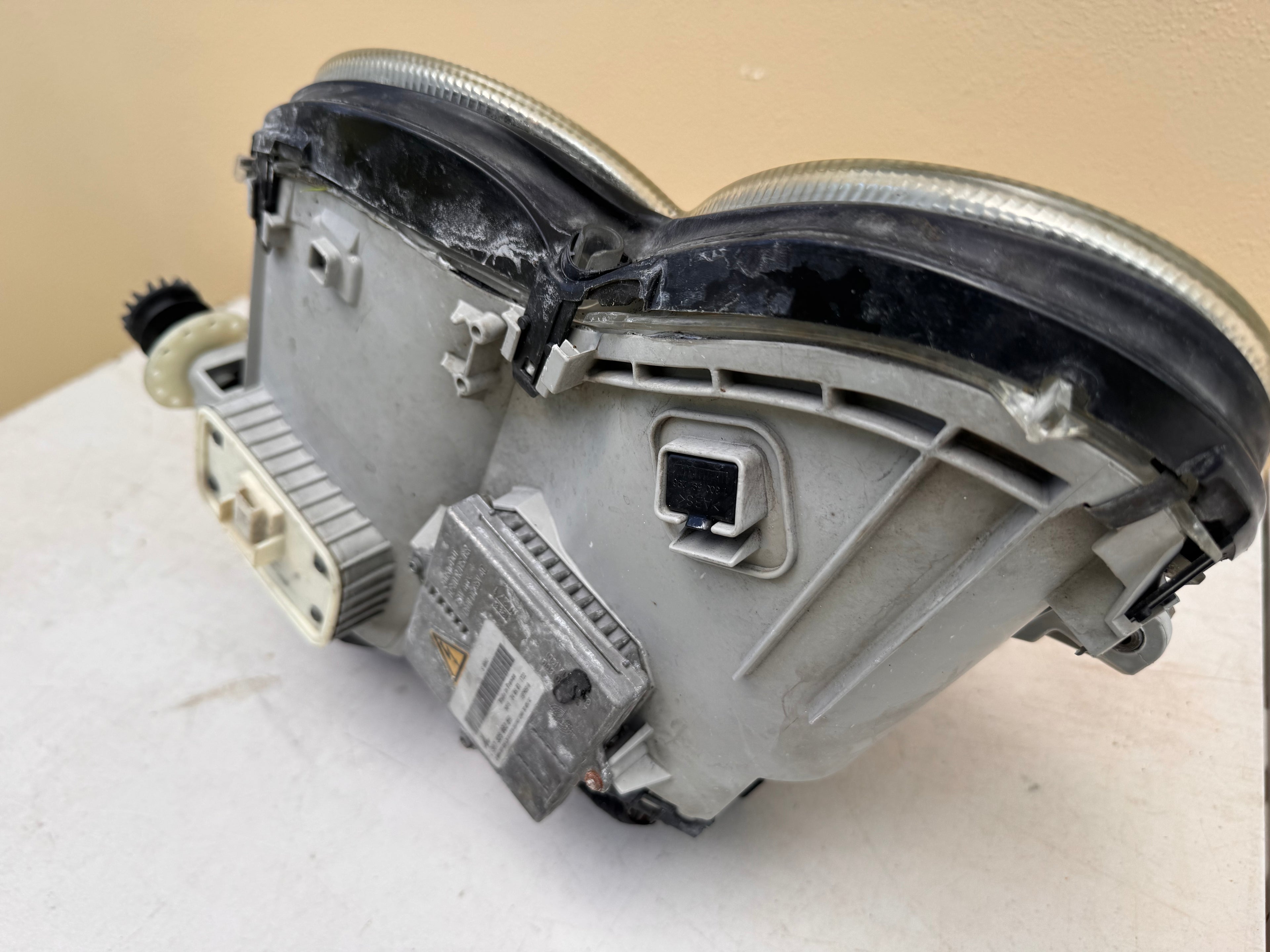 2003-2008 Mercedes-Benz R230 SL OEM HID Headlight Assembly RH Passenger Side