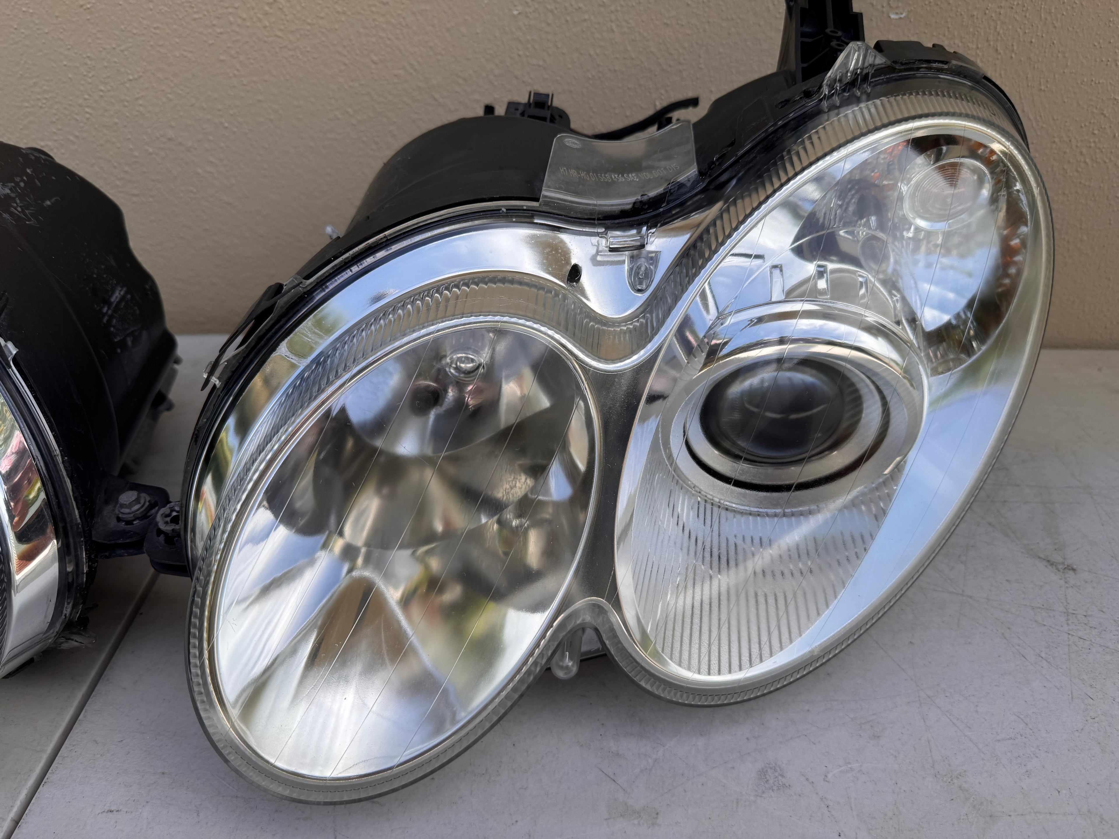 OEM Mercedes-Benz CLK W209 Bi-Xenon HID AFS Headlight Assembly Pair | 2003–2009 CLK320 CLK350 CLK500 CLK55 AMG
