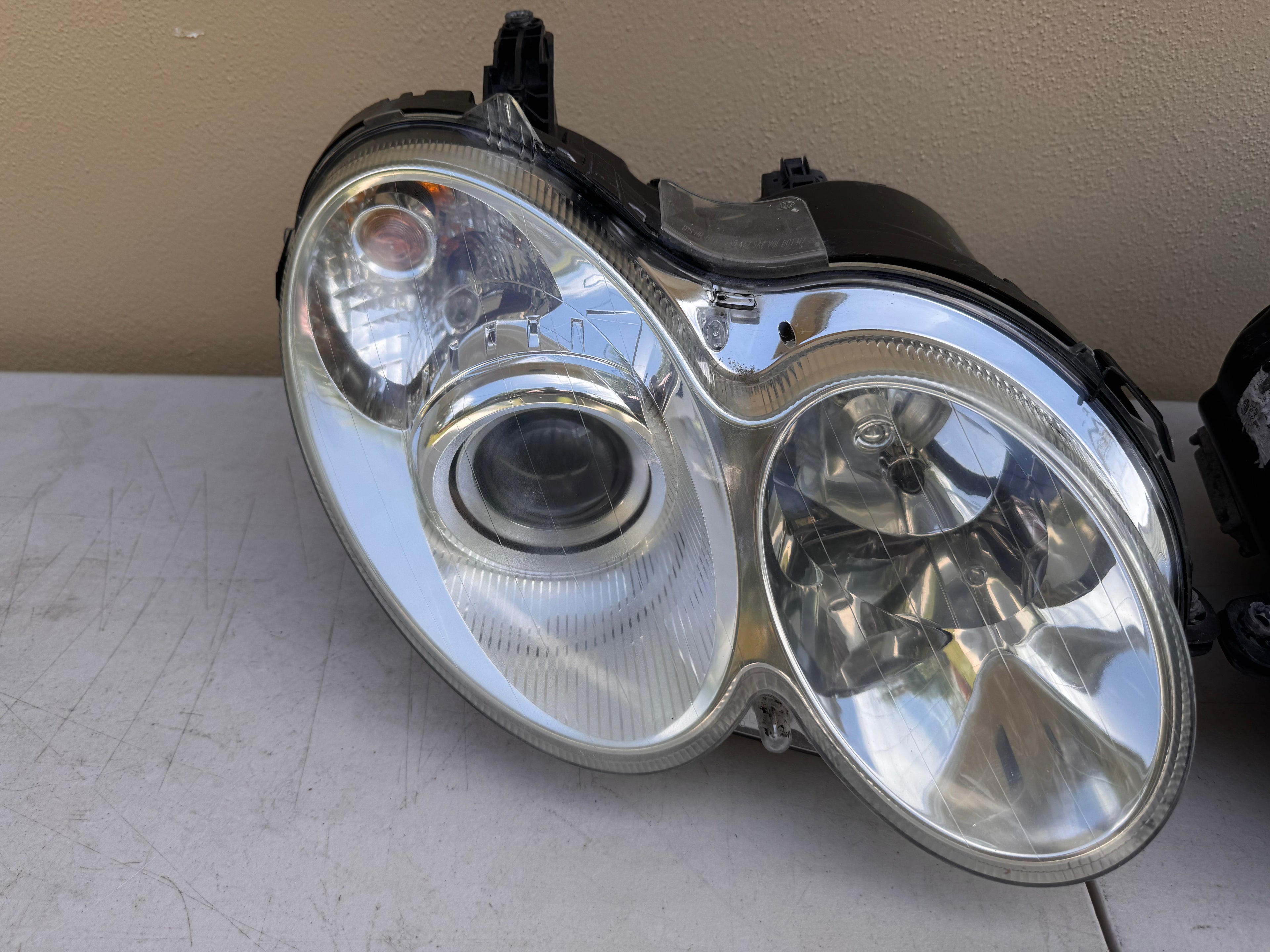 OEM Mercedes-Benz CLK W209 Bi-Xenon HID AFS Headlight Assembly Pair | 2003–2009 CLK320 CLK350 CLK500 CLK55 AMG