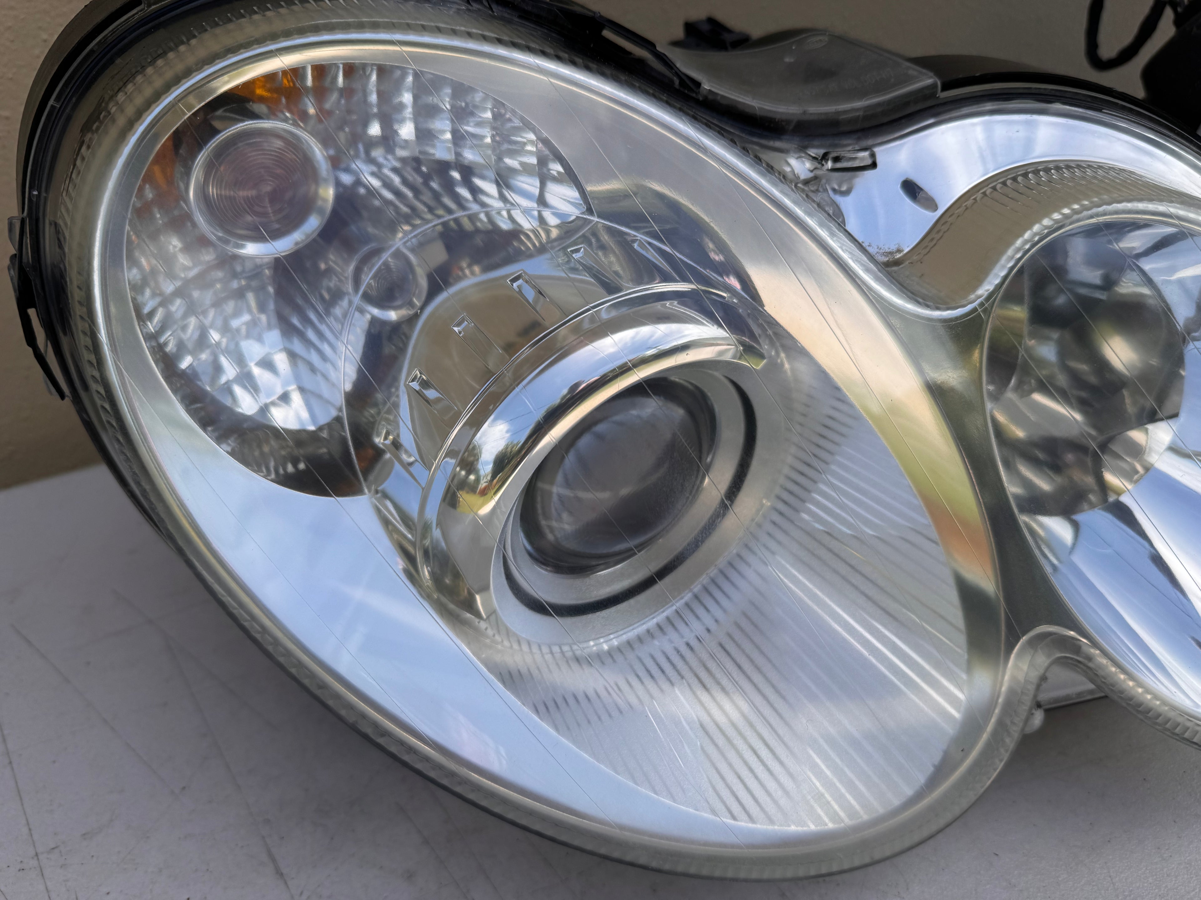 OEM Mercedes-Benz CLK W209 Bi-Xenon HID AFS Headlight Assembly Pair | 2003–2009 CLK320 CLK350 CLK500 CLK55 AMG