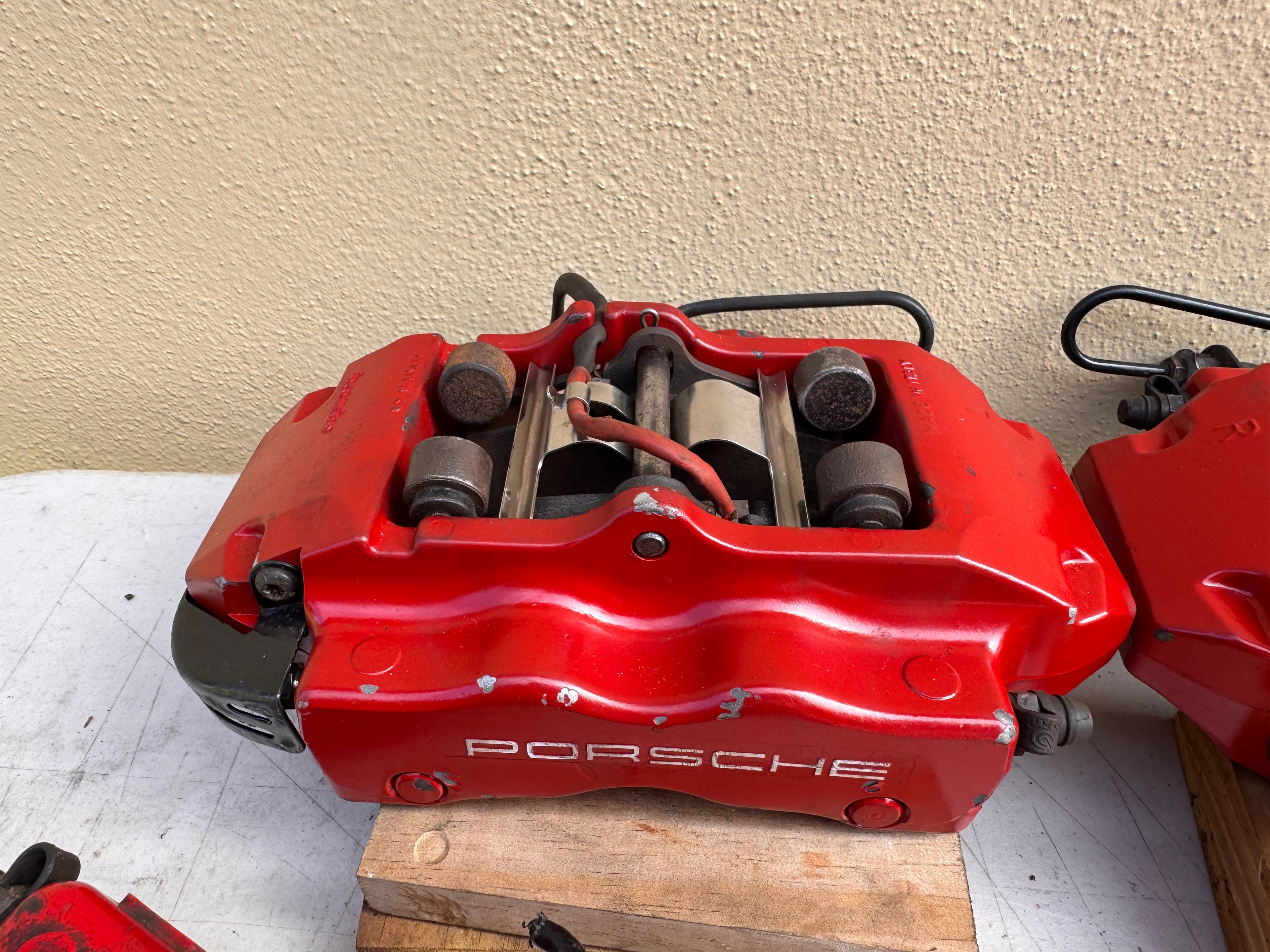 2008–2010 Porsche Cayenne OEM Brembo Brake Caliper Set 18ZR 18ZL | Audi Q7 | VW Touareg