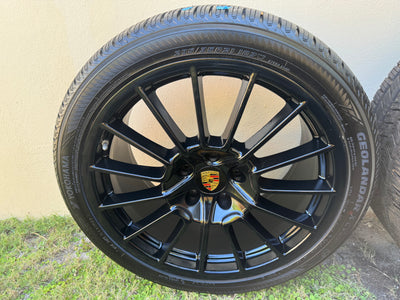 Porsche Cayenne GTS Rim Tire 3