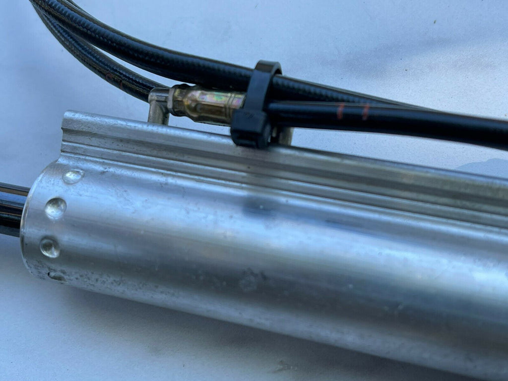03-09 Mercedes-Benz CLK500 CLK320 W209 Convertible Main Lift Cylinder