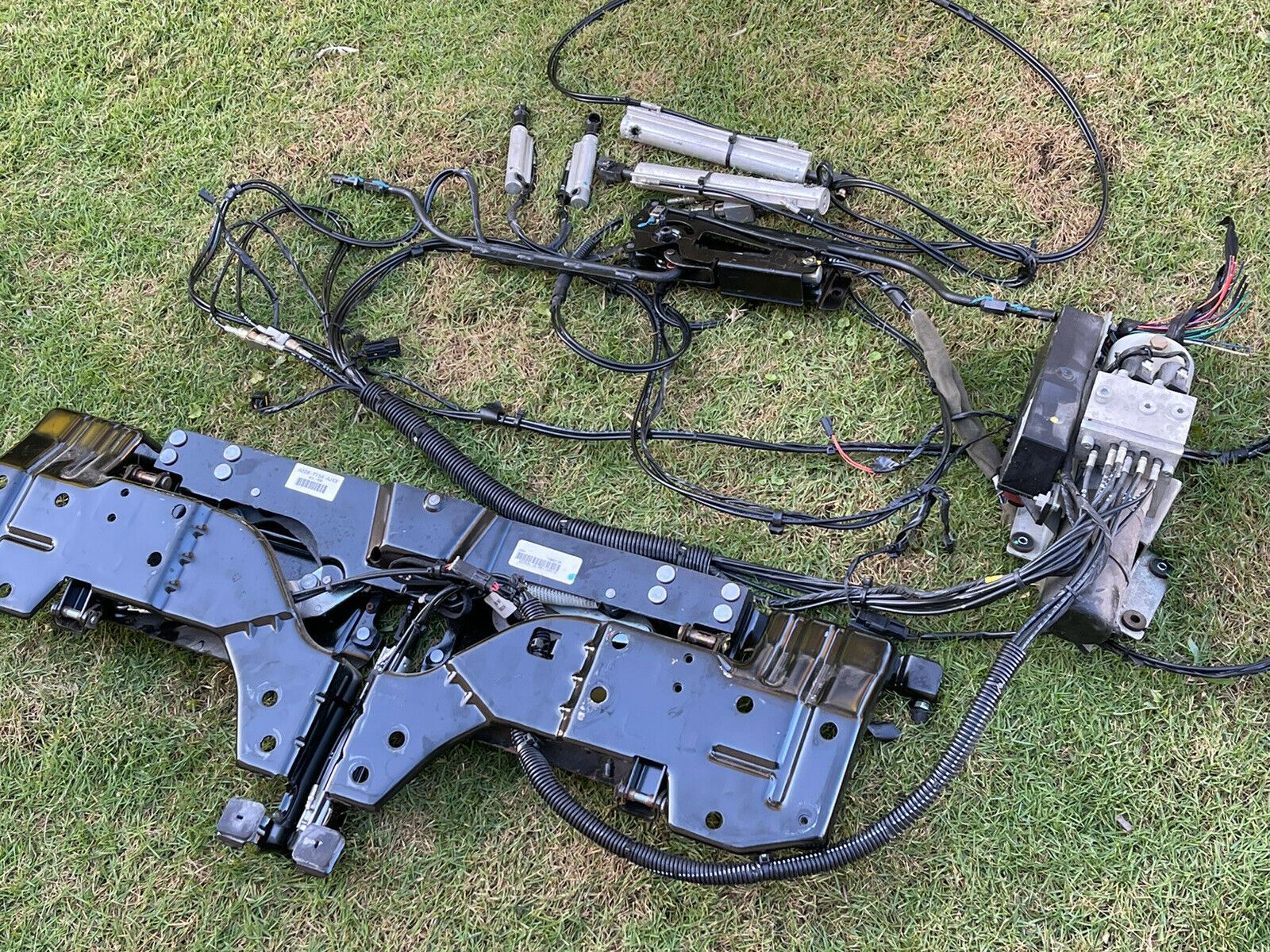 06-09 Pontiac G6 convertible top pump motor Hydraulic Cylinder Ram assembly