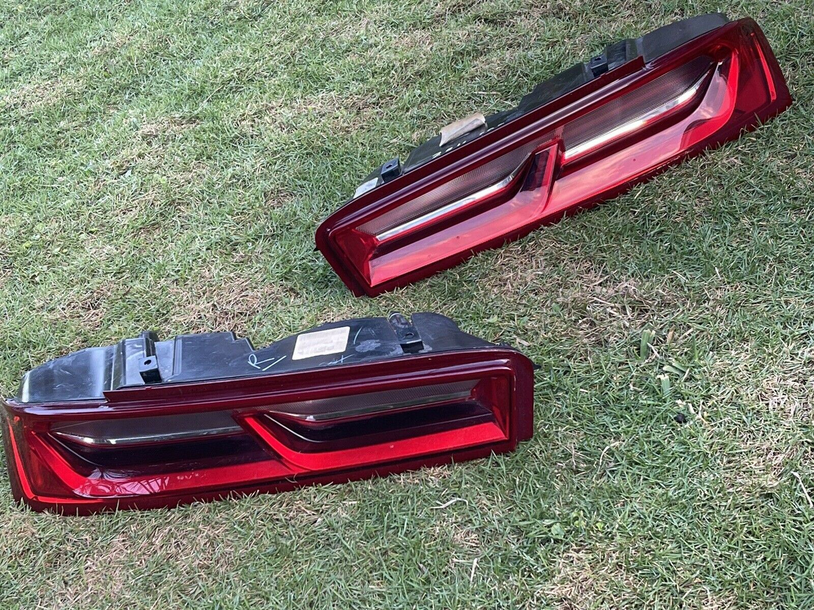 16-18 CHEVY CHEVROLET CAMARO Taillight Tail Light Left+Right Pair OEM