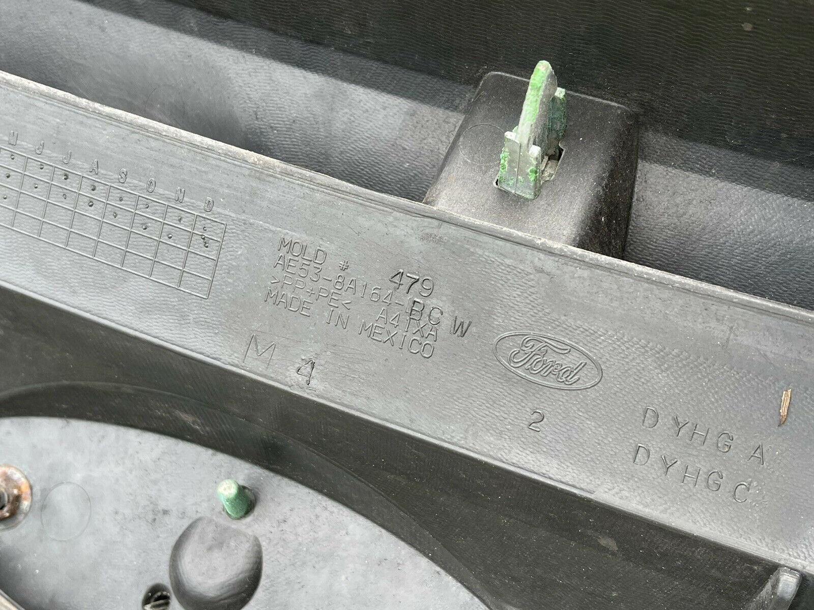 10-12 Ford Fusion Grille Upper Complete OEM