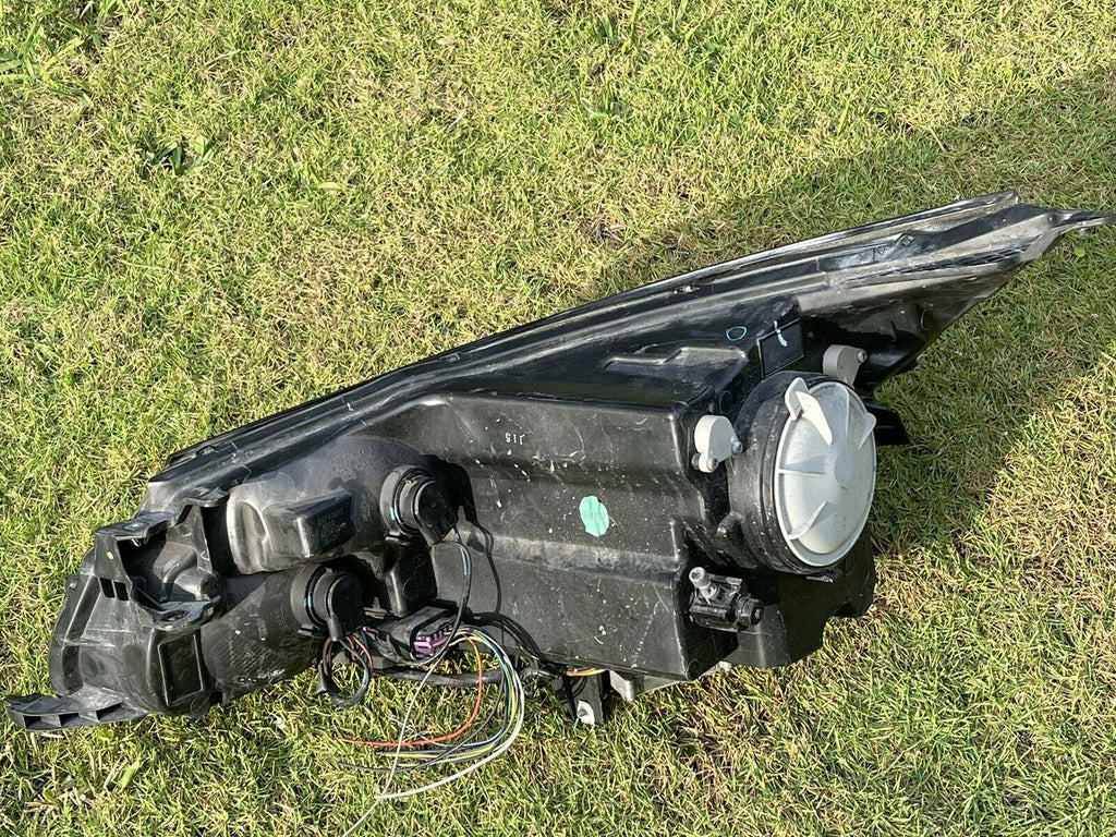 10-13 Buick Lacrosse HID Xenon Headlight Assembly RH OEM