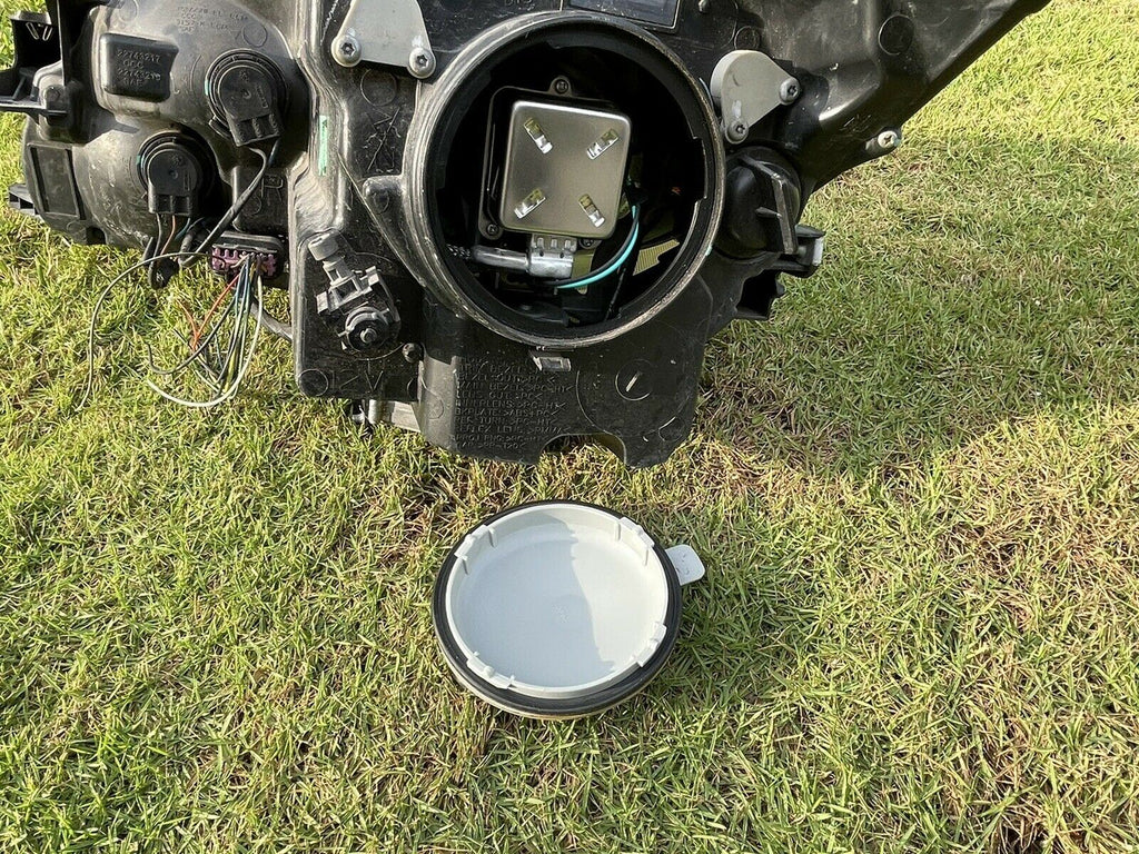 10-13 Buick Lacrosse HID Xenon Headlight Assembly RH OEM