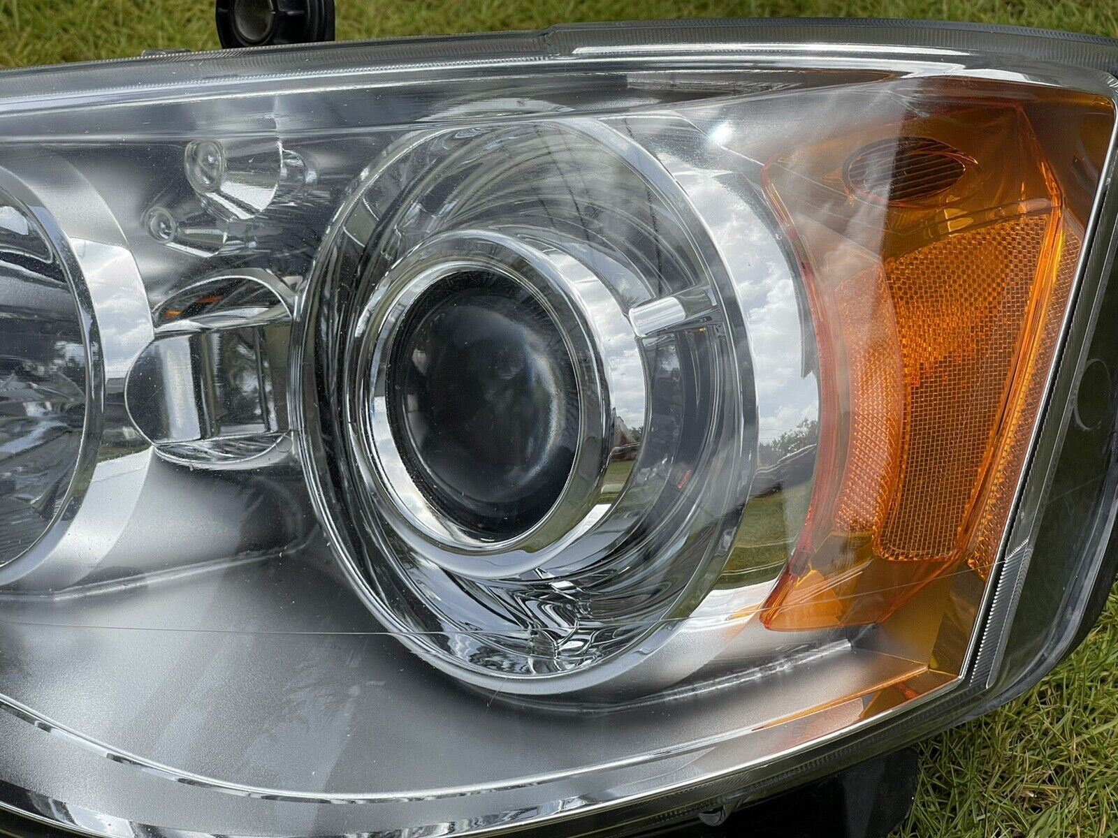 2011-2016 Chrysler Town & Country HID Headlight Assembly Left LH oem