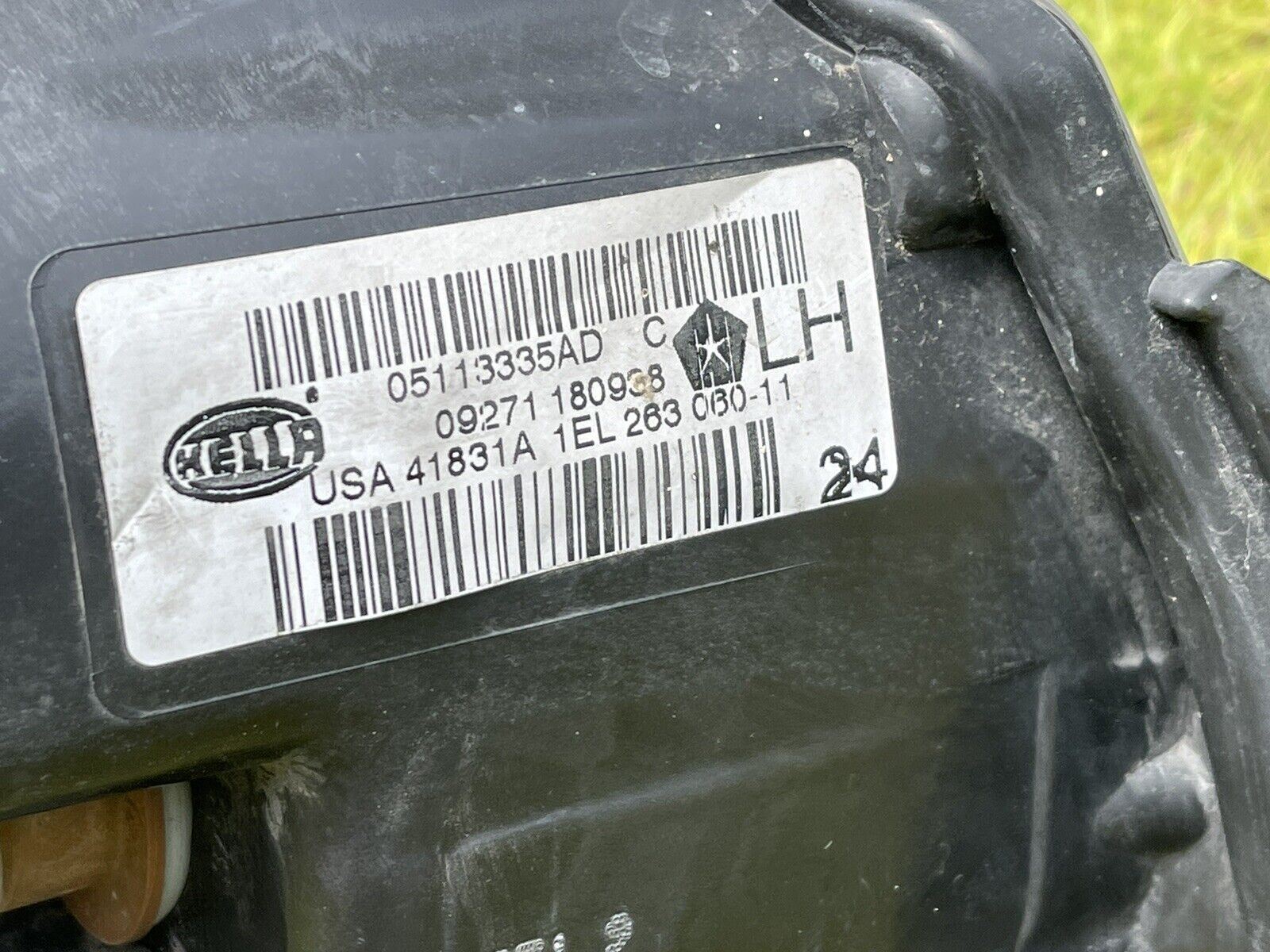 2011-2016 Chrysler Town & Country HID Headlight Assembly Left LH oem