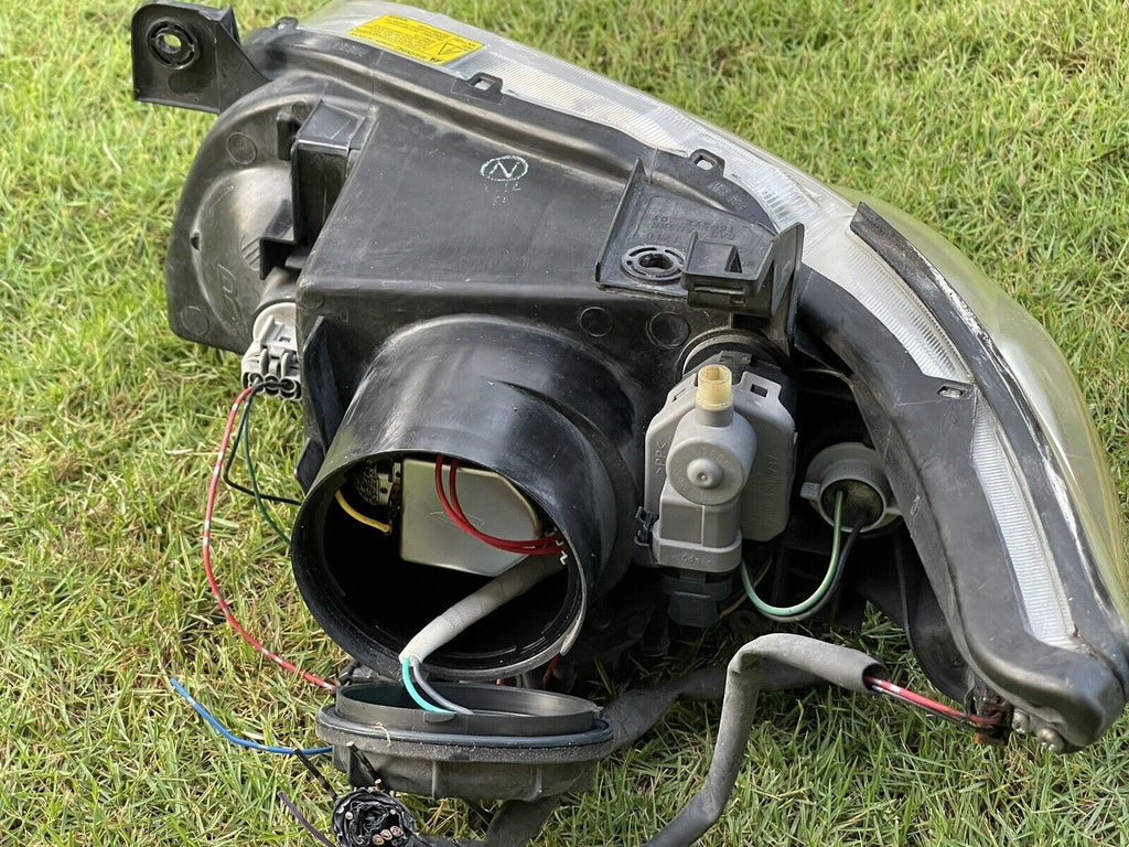 03-08 Infiniti FX45 HID Headlight Assembly RH OEM
