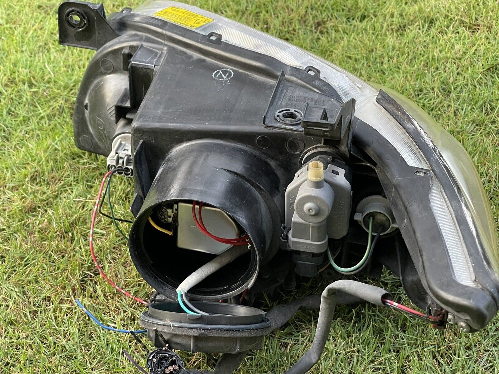 03-08 Infiniti FX45 HID Headlight Assembly RH OEM