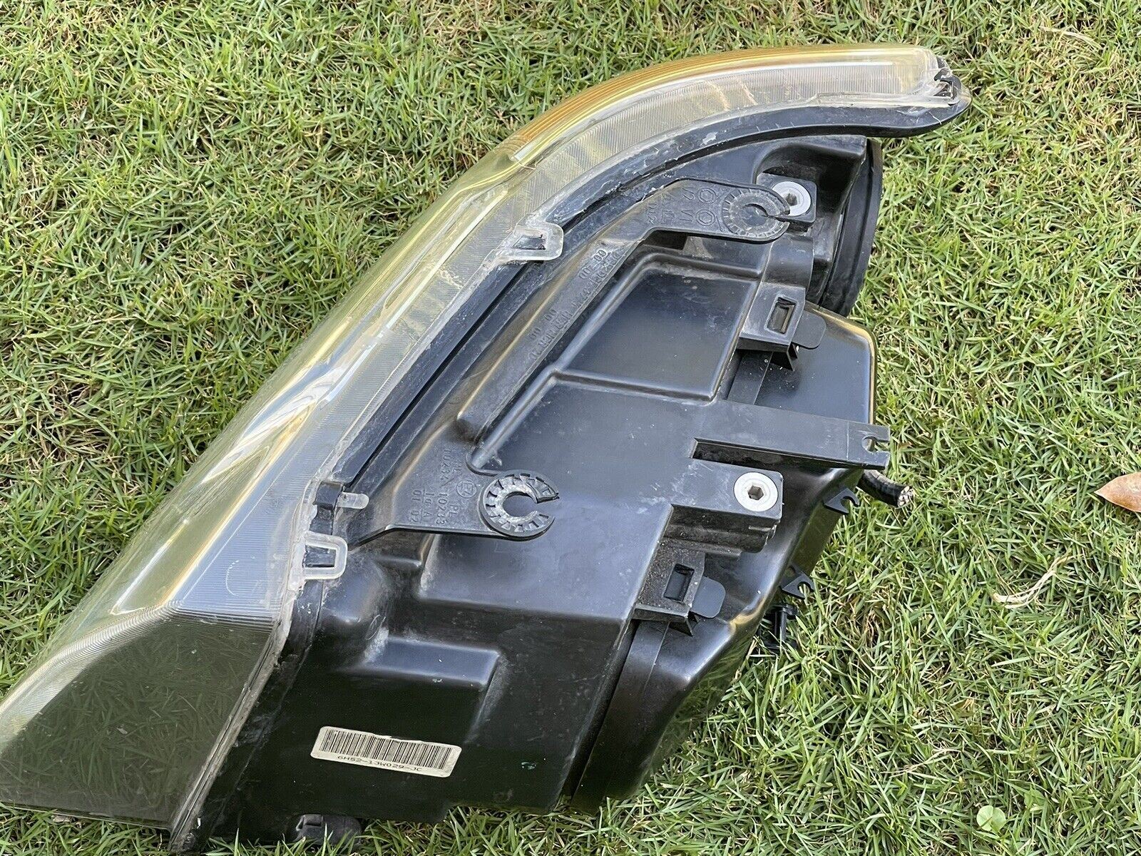 08-12 Land Rover LR2 RH Right HID Headlight Assembly OEM