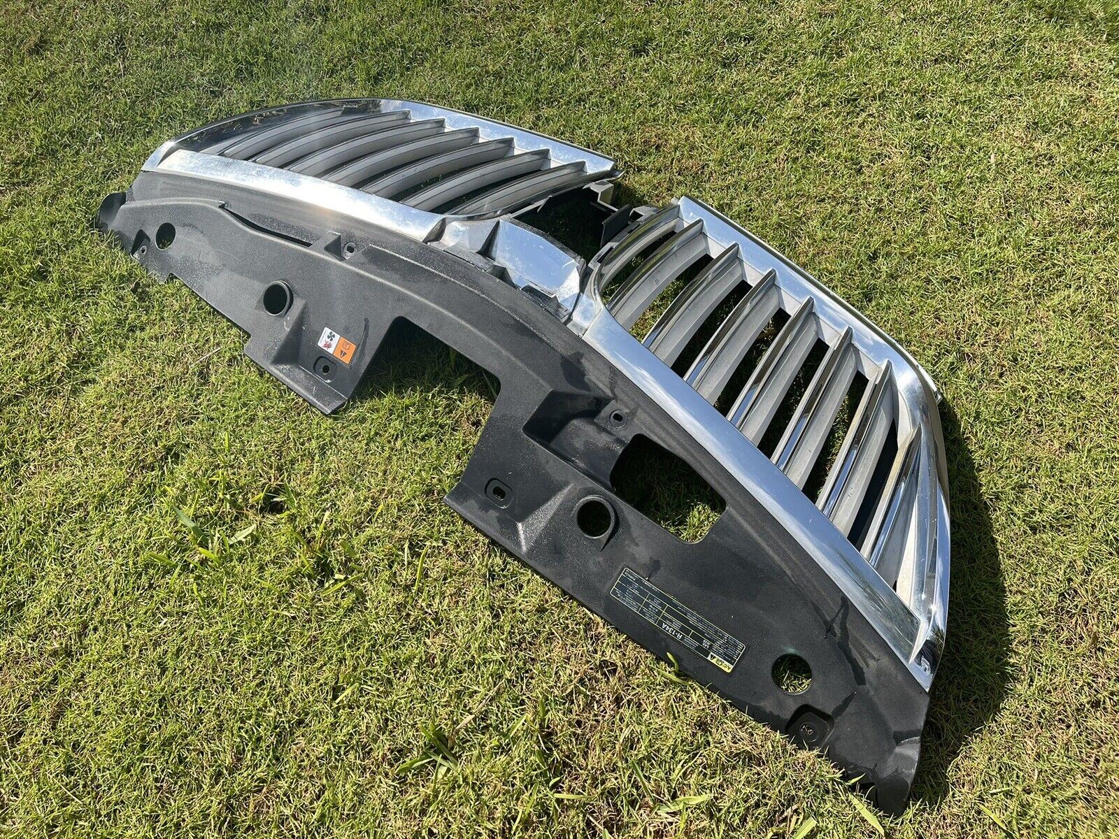 Lincoln MKZ Front Grill | 09-12 Lincoln Grill | rightchoiceautoparts