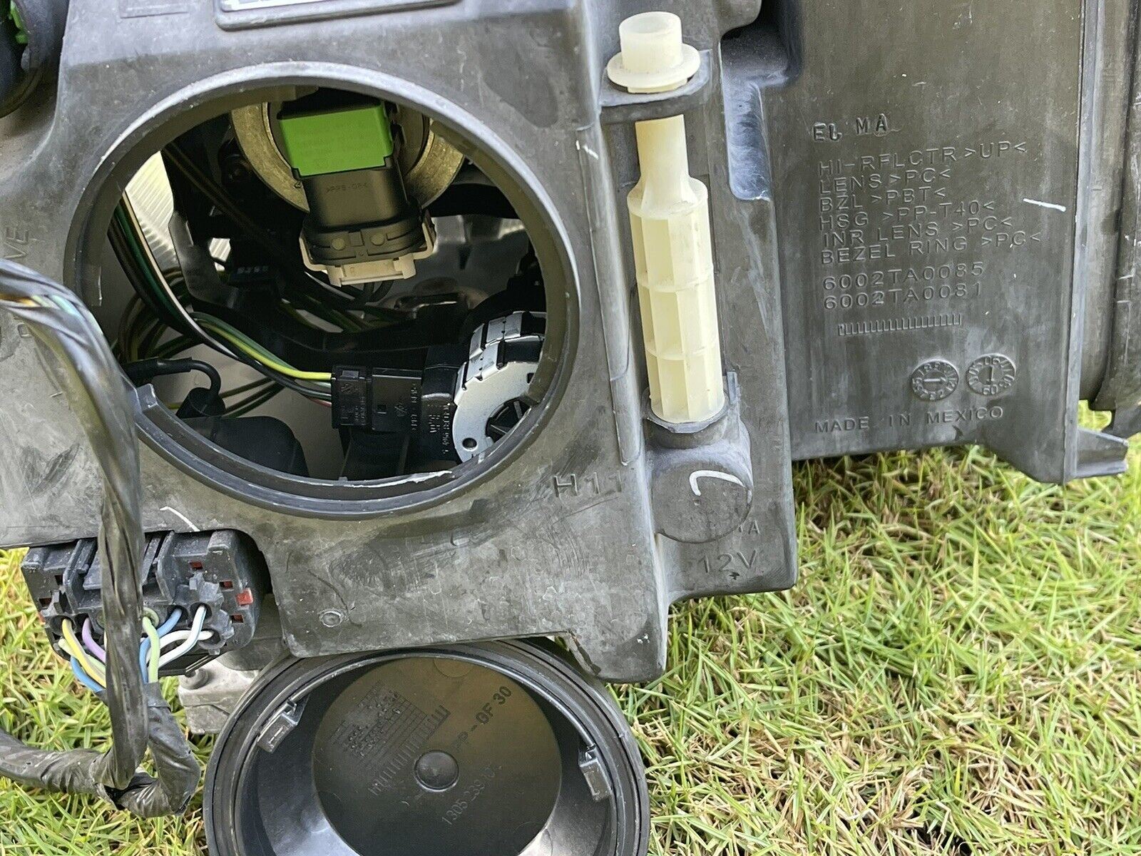 2010 Lincoln MKX Headlight Assembly | Pair OEM | rightchoiceautoparts