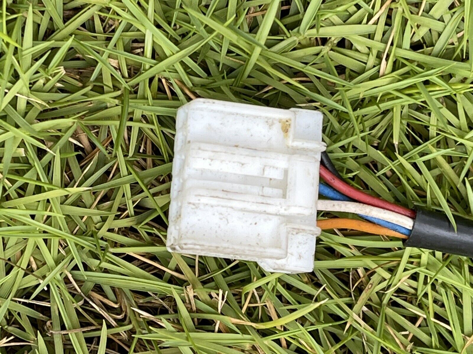 97-06 Jaguar XK8 XKR Convertible Soft Top Front Lock Latch OEM