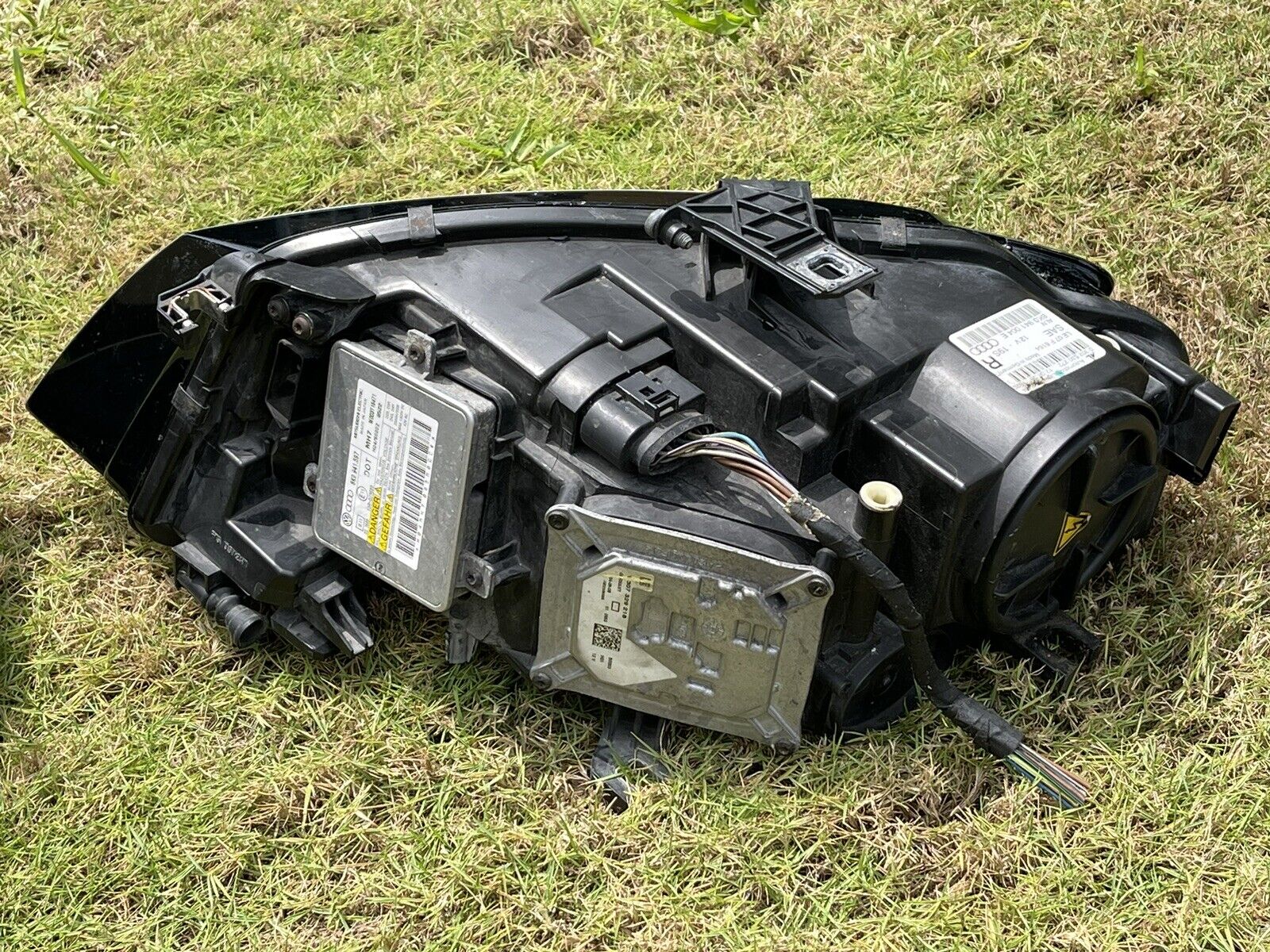 09-12 AUDI A4 S4 XENON LED HID HEADLIGHT ASSEMBLY LEFT+RIGHT OEM