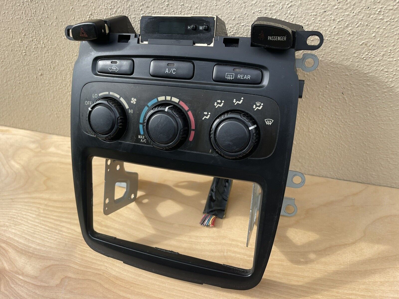 2001-2007 Toyota Highlander A/C Heater Climate Control Temperature OEM