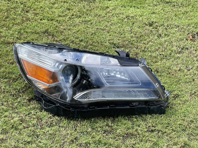 09-12 Acura RL Xenon HID Headlight Assembly OEM RH